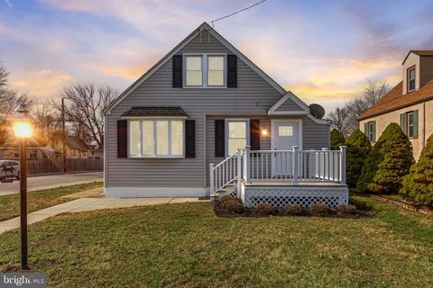 42 SPRUCE AVENUE MAPLE SHADE NJ 08052