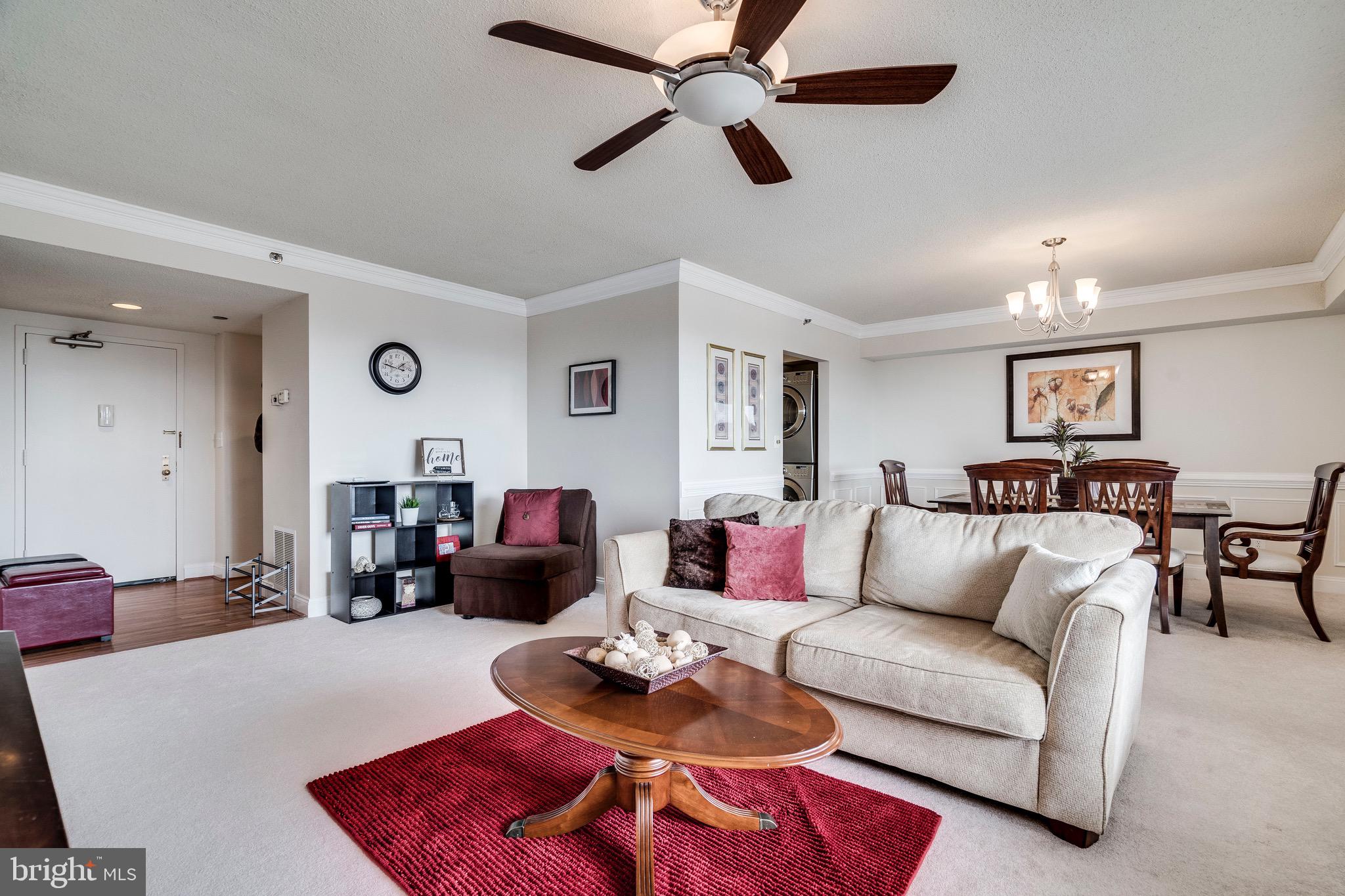 SKYLINE HOUSE - Residential