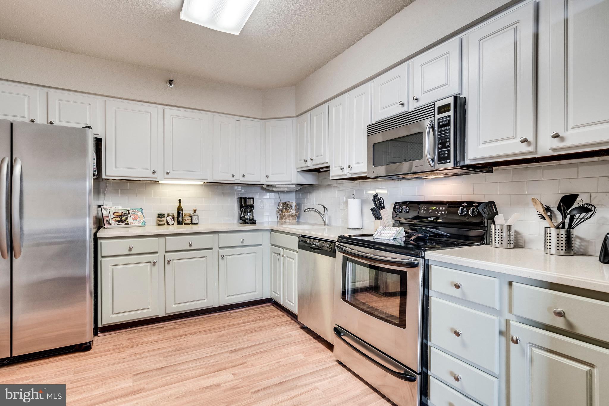 SKYLINE HOUSE - Residential