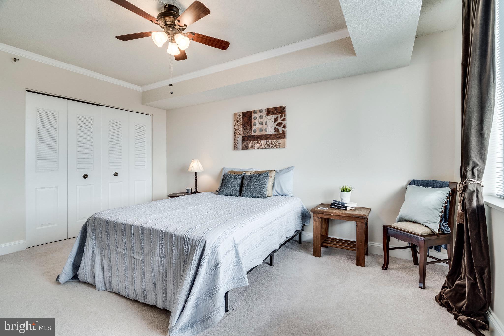 SKYLINE HOUSE - Residential