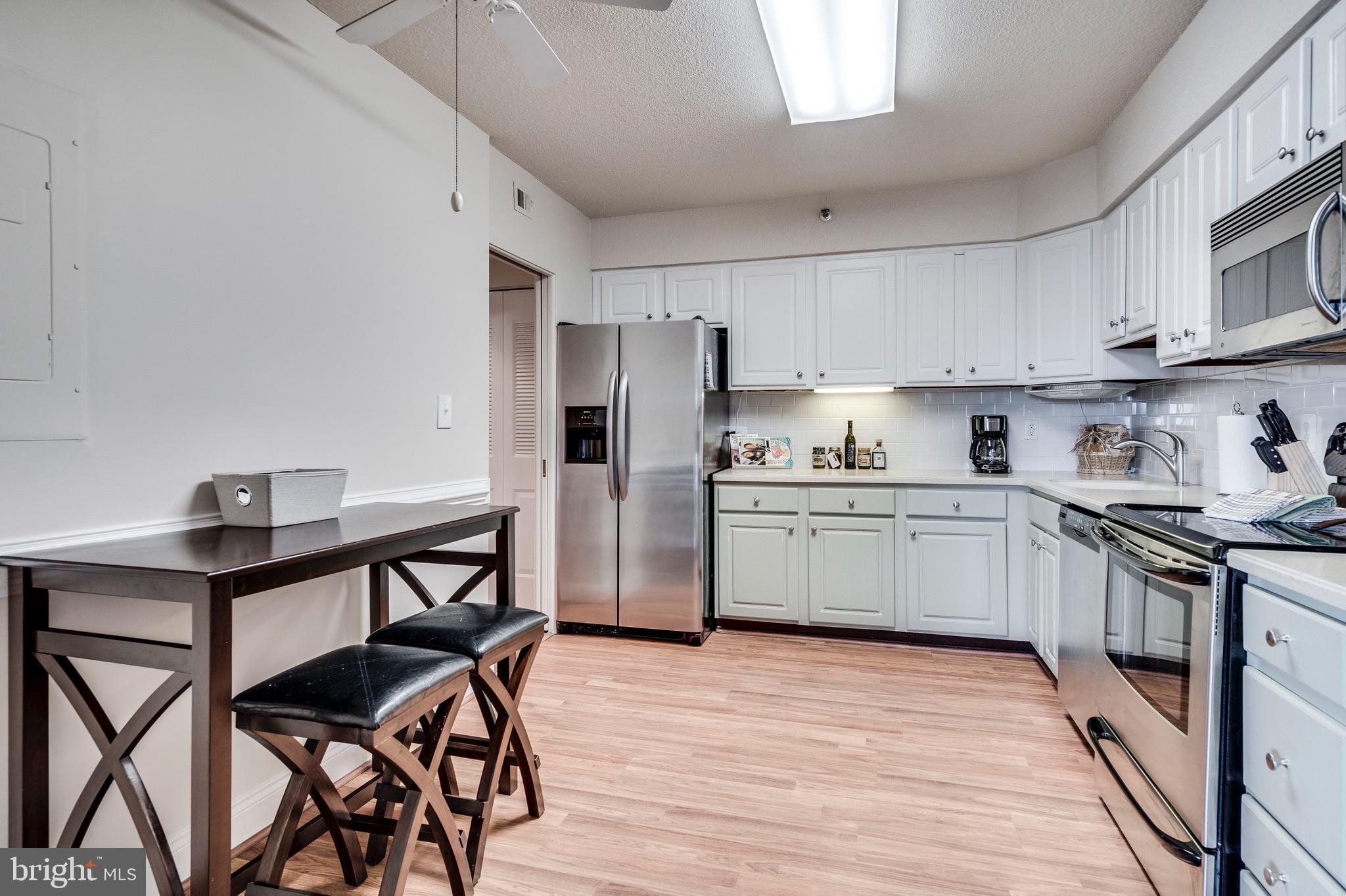 SKYLINE HOUSE - Residential