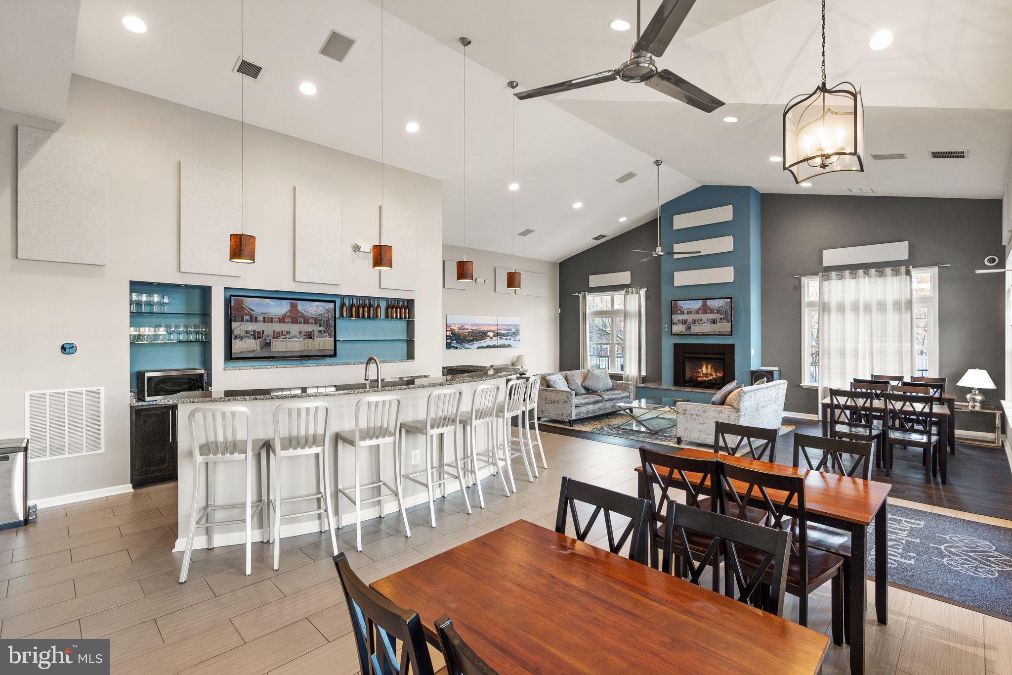 PARKSIDE AT ALEXANDRIA - Residential