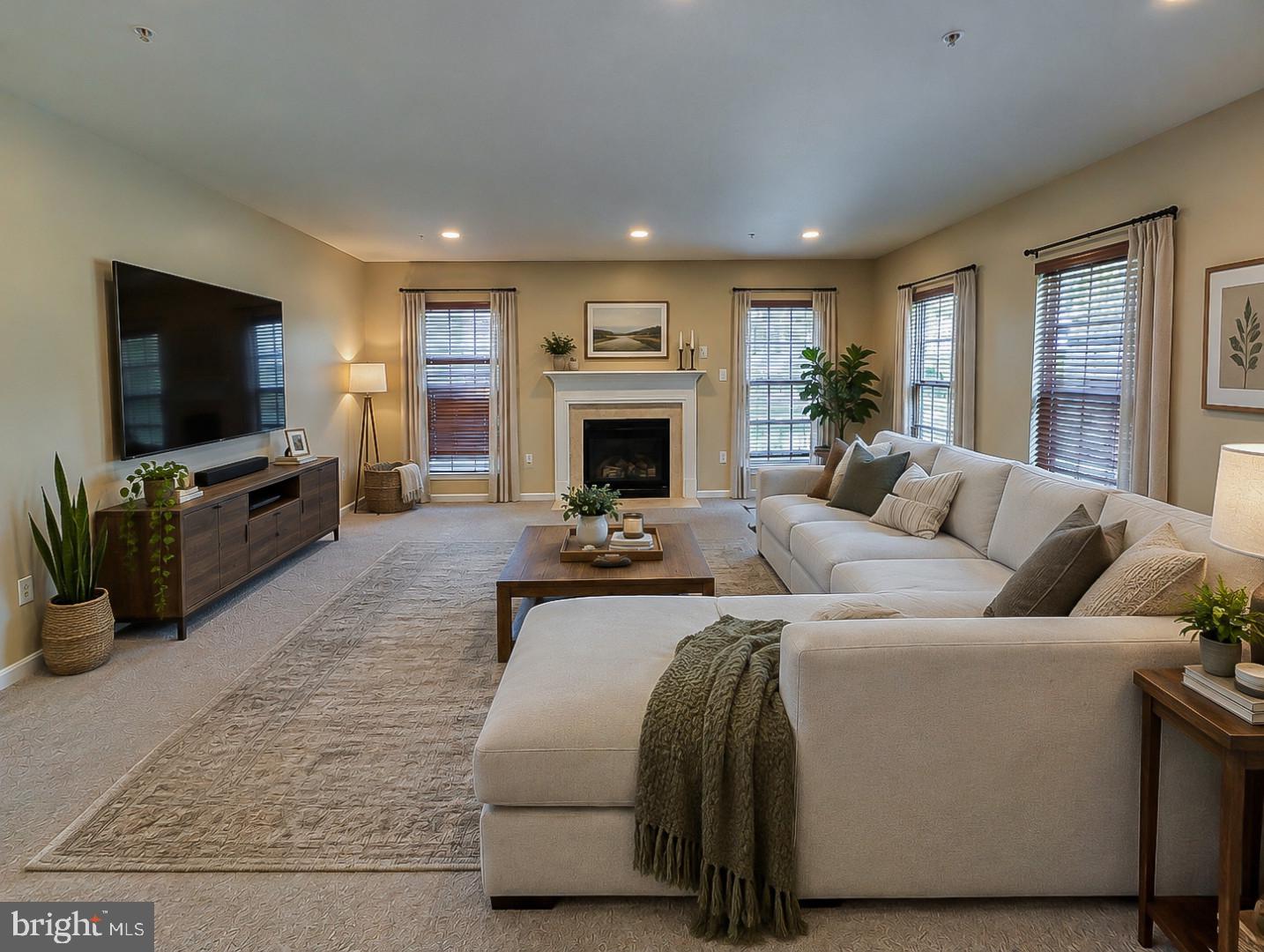 10214 ROLLING GREEN WAY