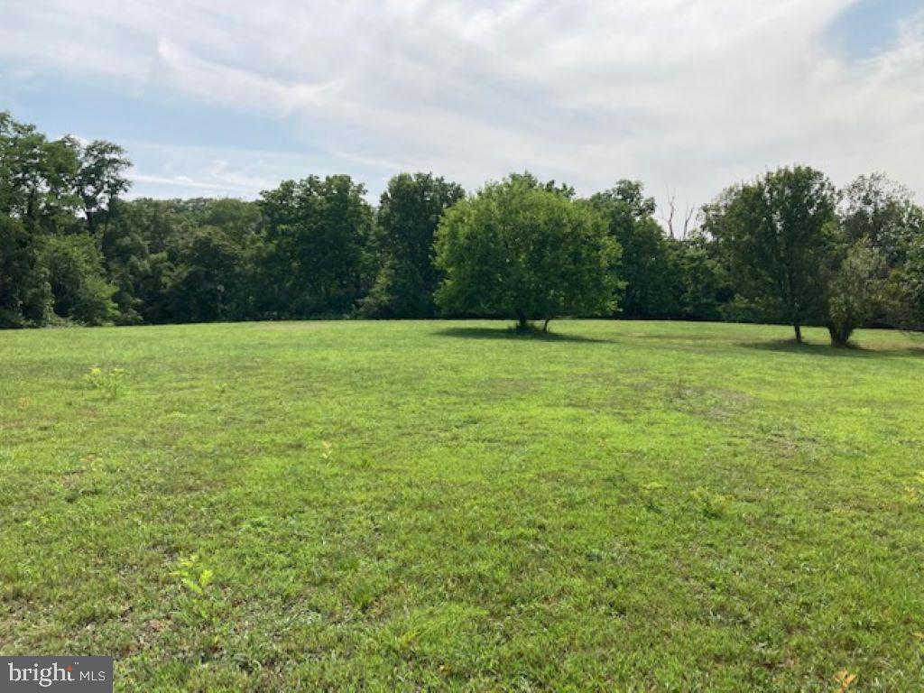 MANCHESTER ELECTION DISTRICT - Commercial Sale