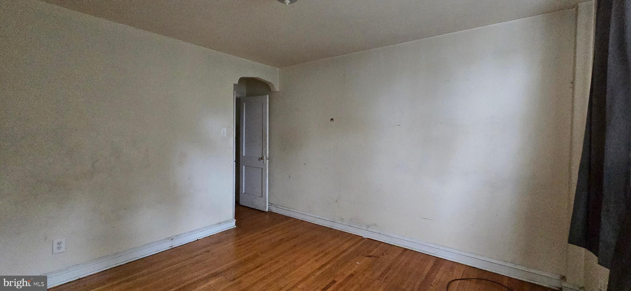 OXFORD CIRCLE - Residential