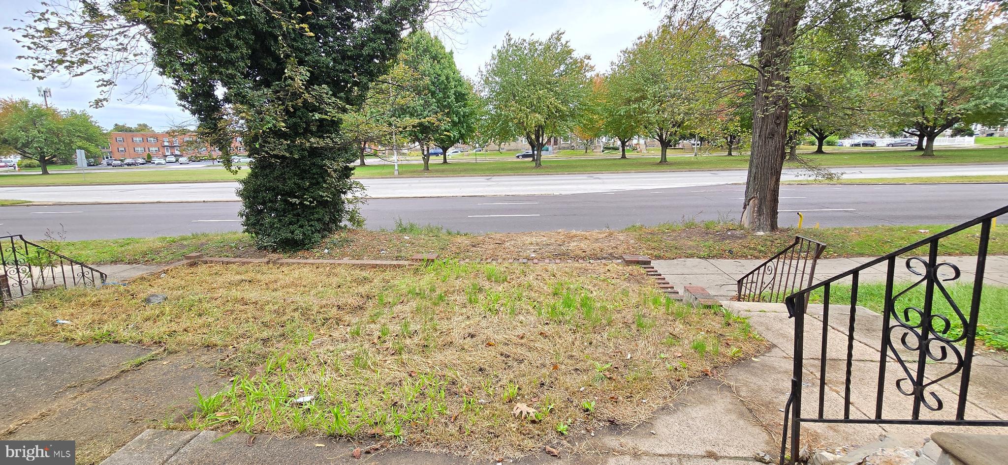 OXFORD CIRCLE - Residential