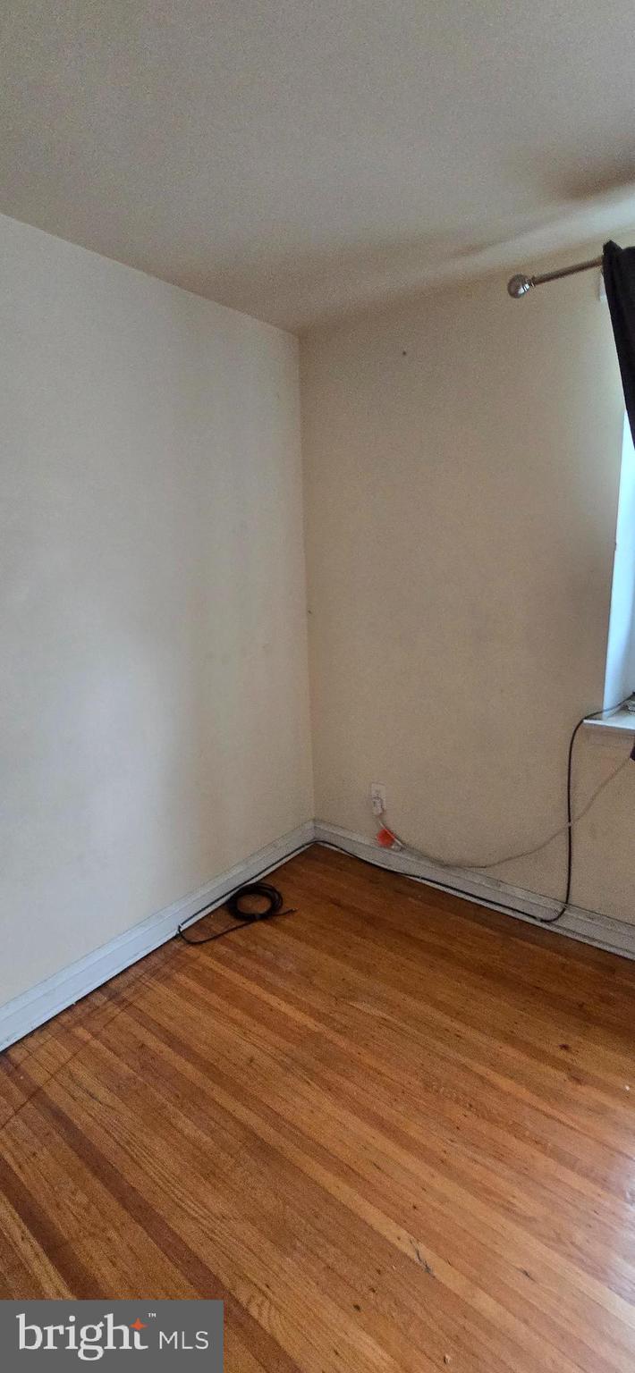 OXFORD CIRCLE - Residential