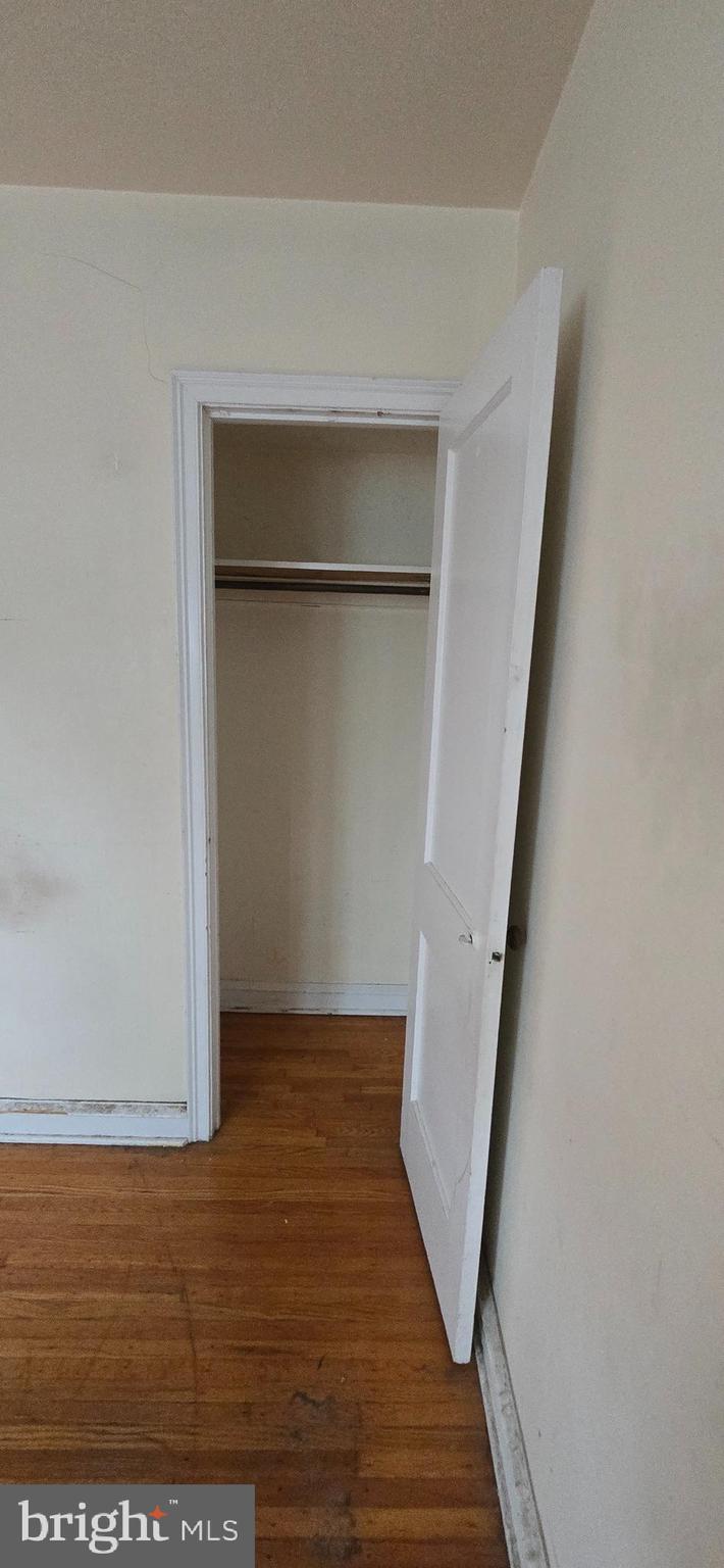 OXFORD CIRCLE - Residential