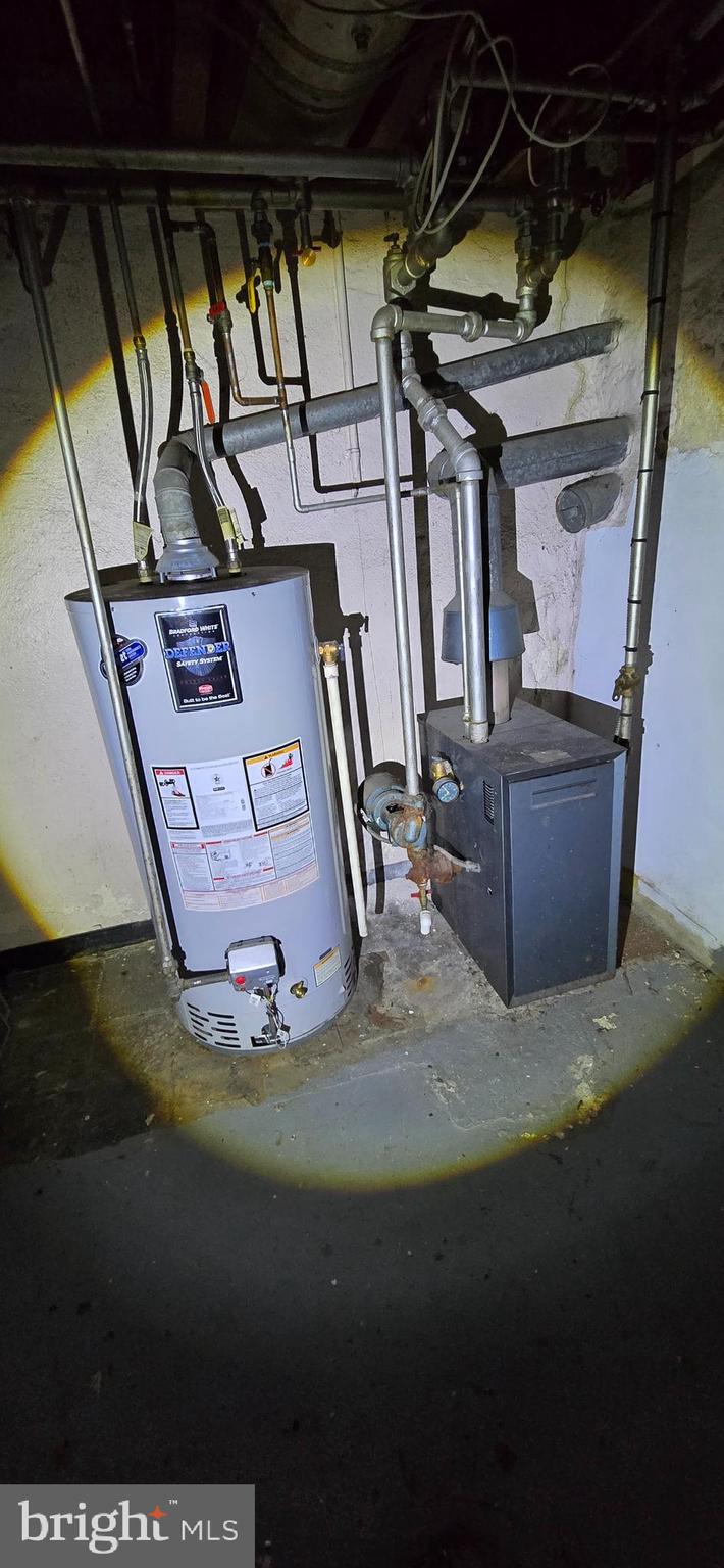 OXFORD CIRCLE - Residential