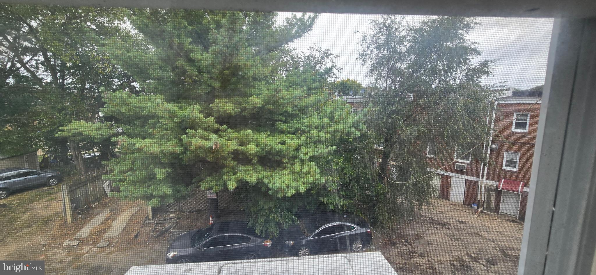 OXFORD CIRCLE - Residential