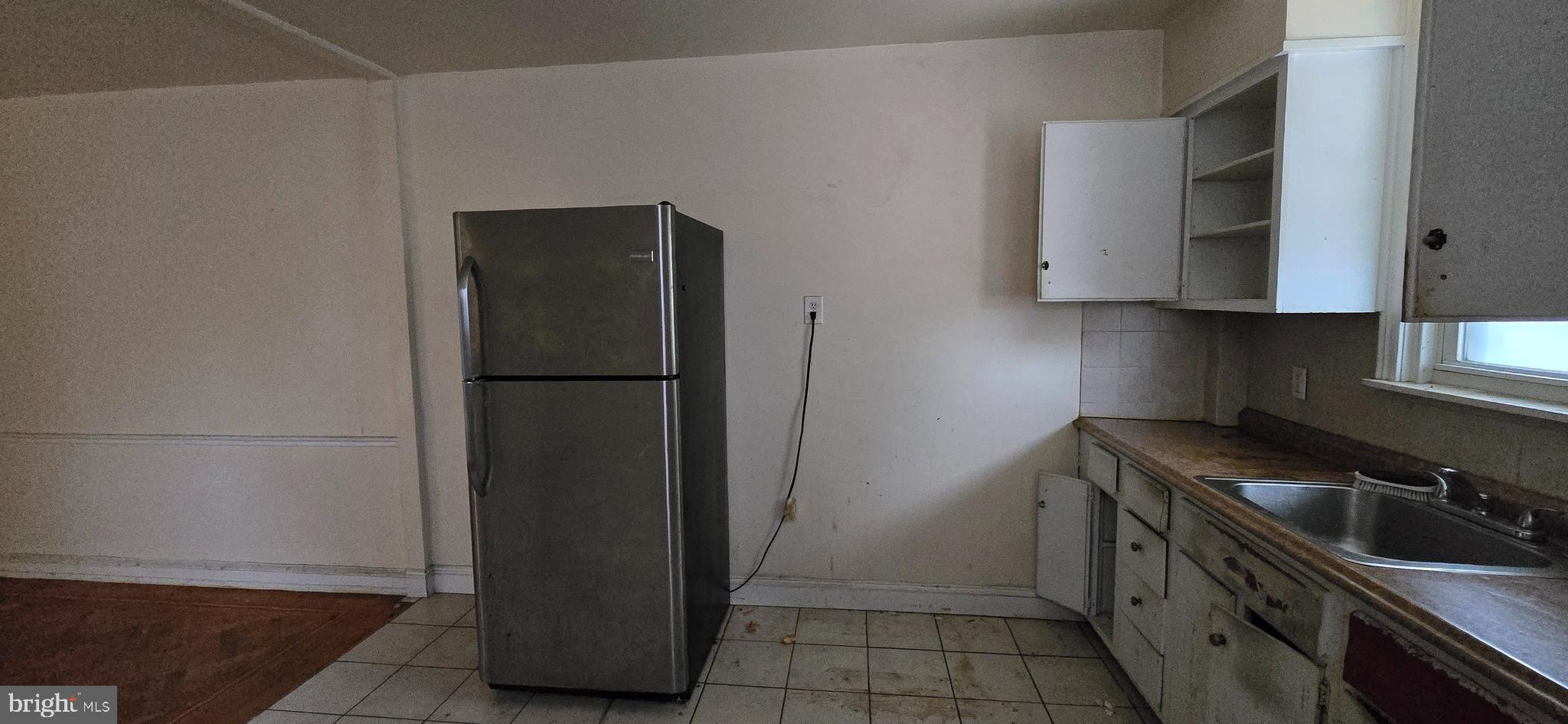 OXFORD CIRCLE - Residential