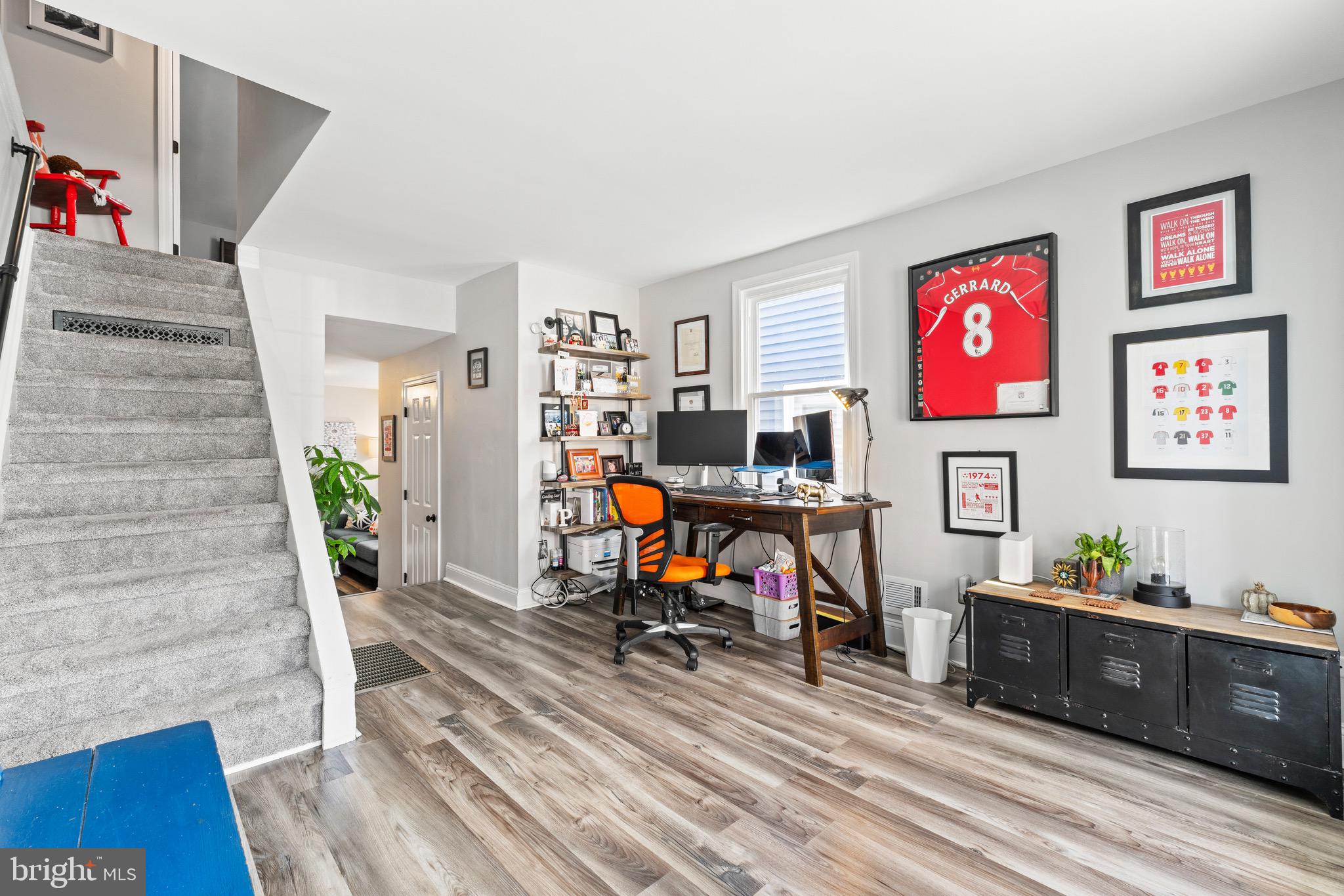 12 E BURLINGTON STREET