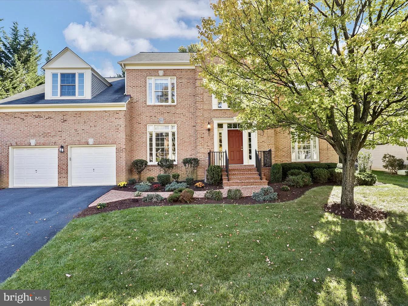 Gorgeous Colonial home with 4 bedrooms and 4.5 bathrooms. Almost 5,000 square feet! Enter through the grand, two-story foyer, into the spacious living room and dining room with gleaming hard wood floors. Huge kitchen with lots of cabinet space, island cooking area and breakfast room which opens to the backyard. Two story family room with fireplace and office complete the main level. Upper level boasts four spacious bedrooms and three bathrooms including primary bedroom with spa like bath. The huge walk out basement includes a large bonus room, suitable for use as a gym, workshop, or a second home office. It also includes a full bathroom. Walk up stairs from the basement allow you to step outside to enjoy the back yard deck - perfect for outdoor gatherings and barbecues. Quiet double cul-de-sac street. * Minutes to the Tysons and Greensboro metro stations, less than 15 miles from Washington DC, easy access to I-495, I-66, the Dulles Access Rd and the GW Pkwy. Plenty of shops, theaters and restaurants! This home is located close to everything that Tyson's Corner and downtown Vienna have to offer.