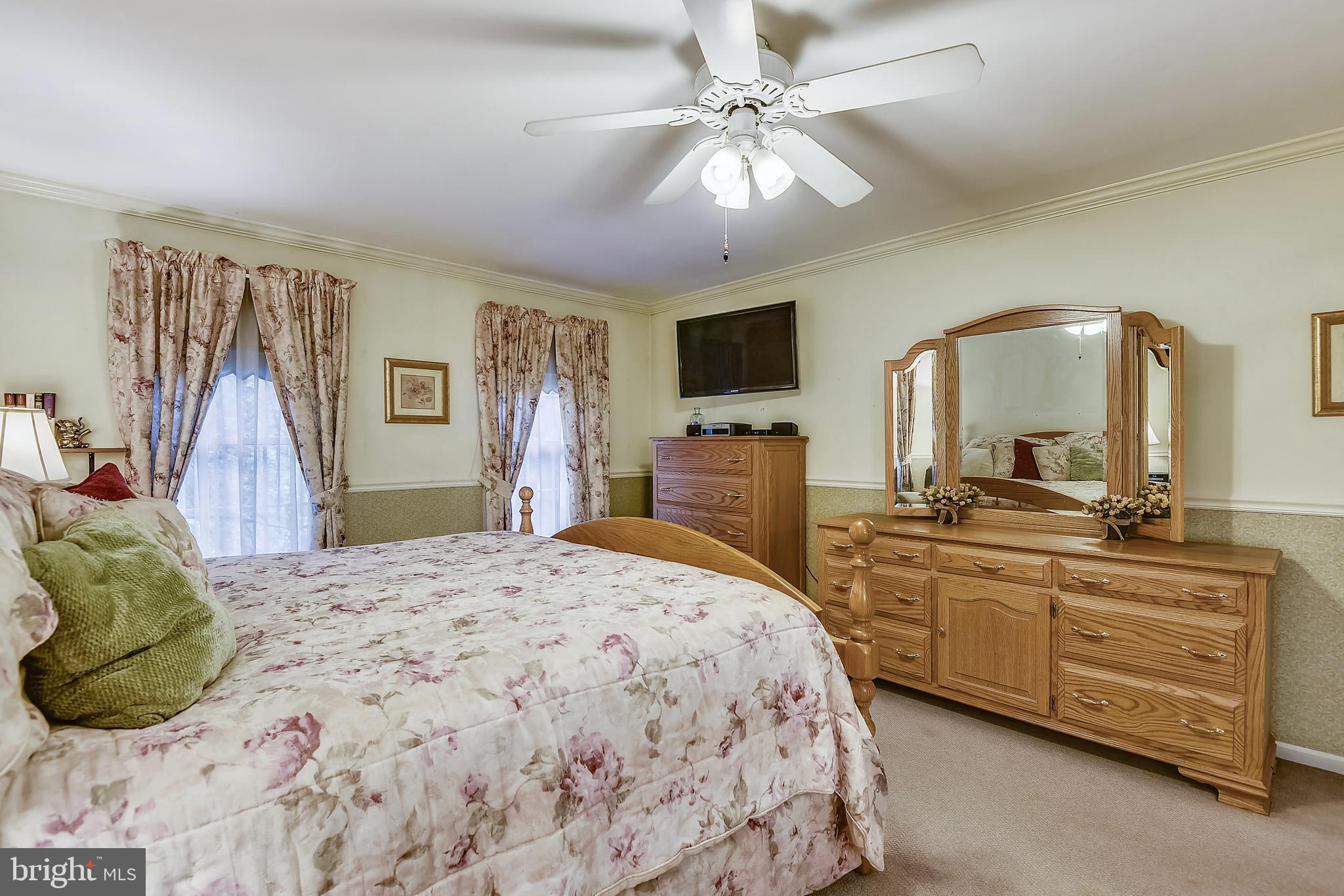 SETON WOODS - Residential