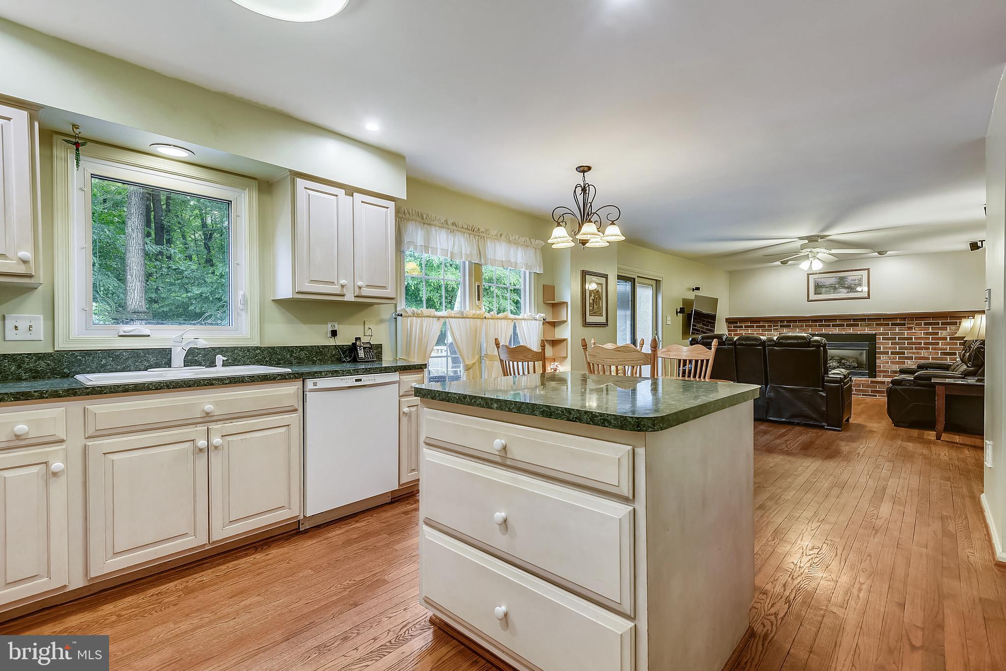 SETON WOODS - Residential