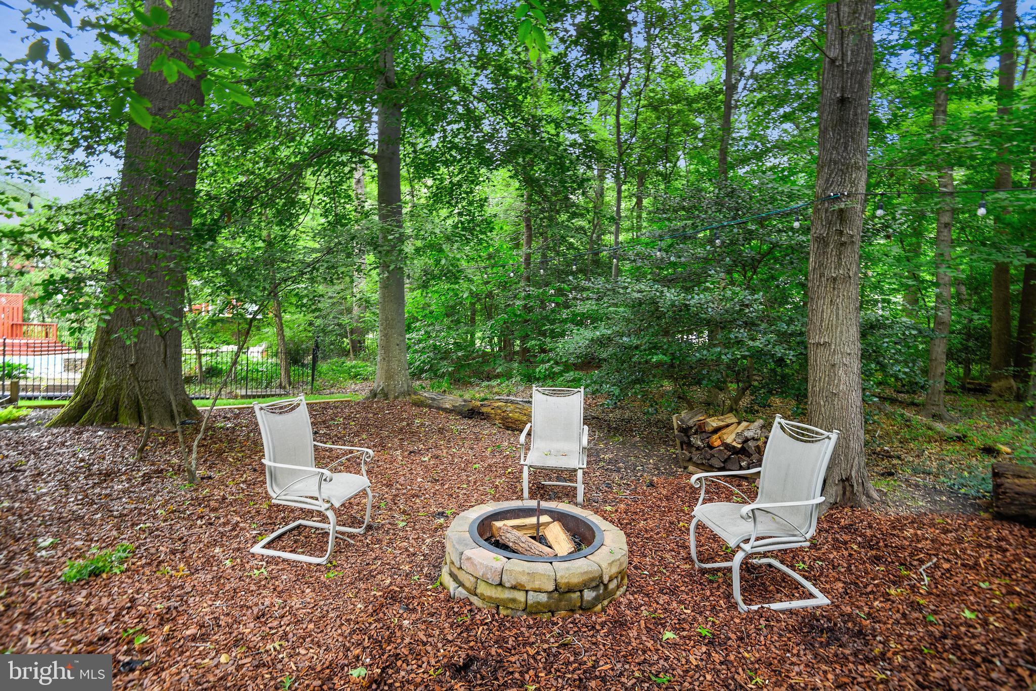 SETON WOODS - Residential