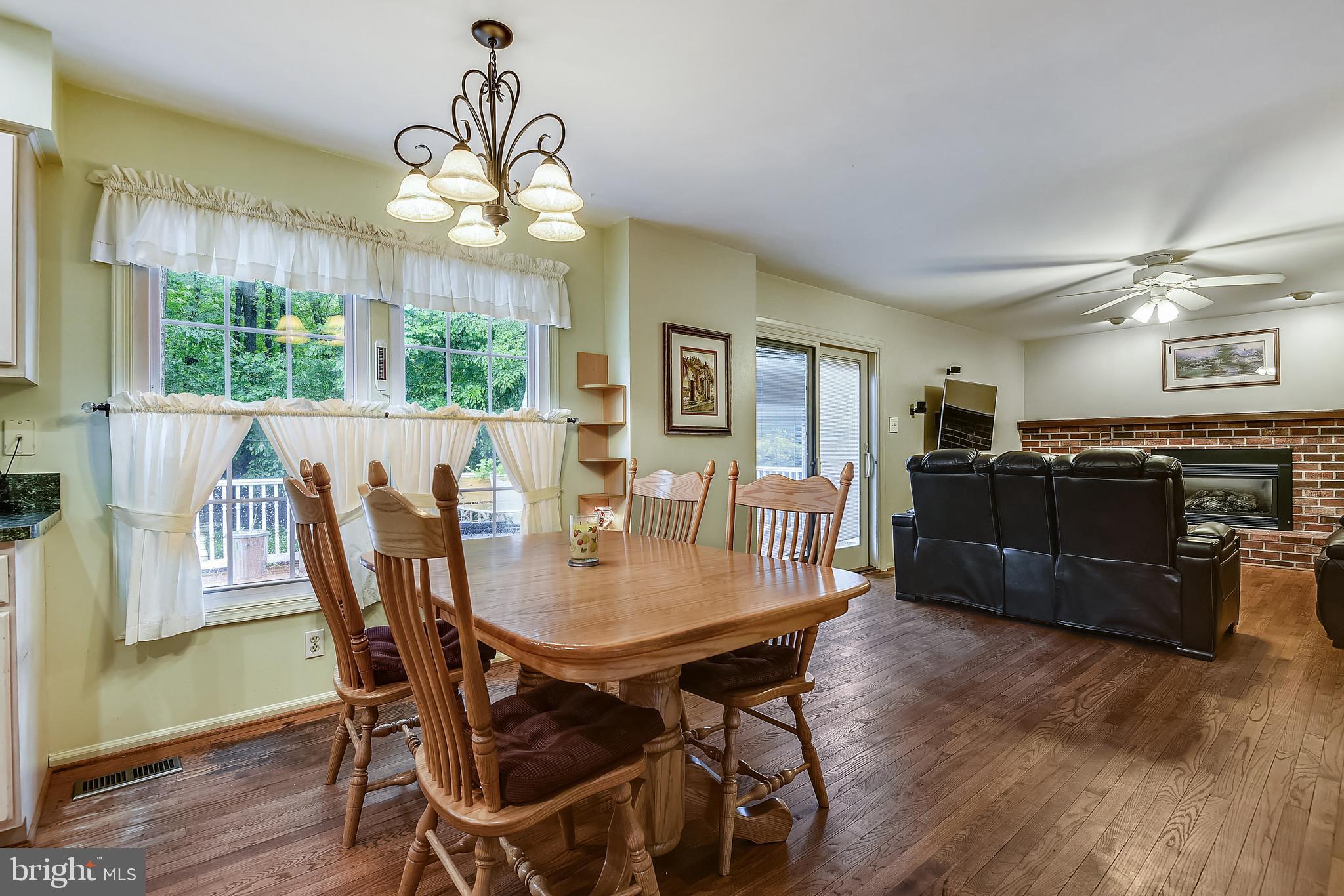 SETON WOODS - Residential