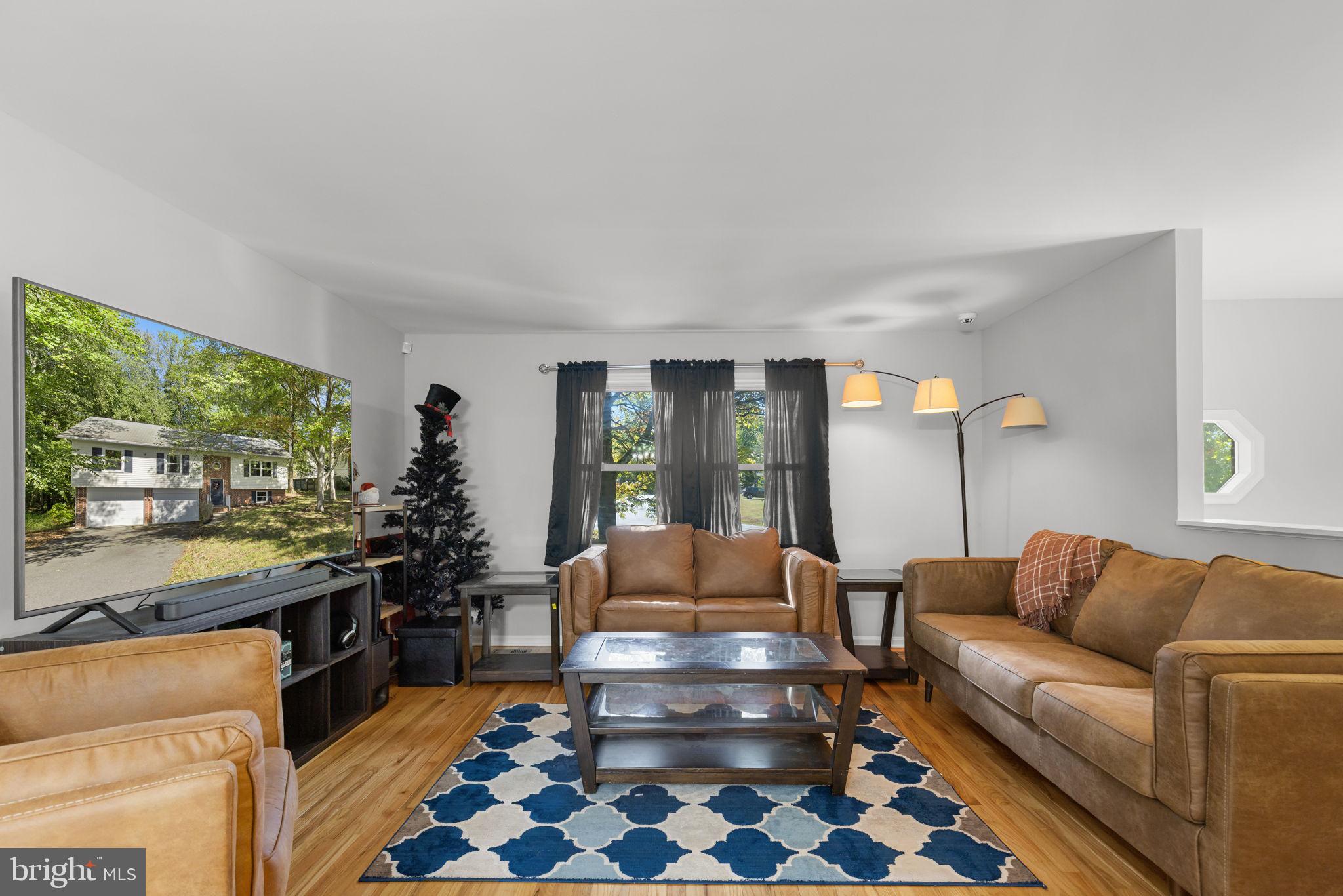 1703 SHERWOOD