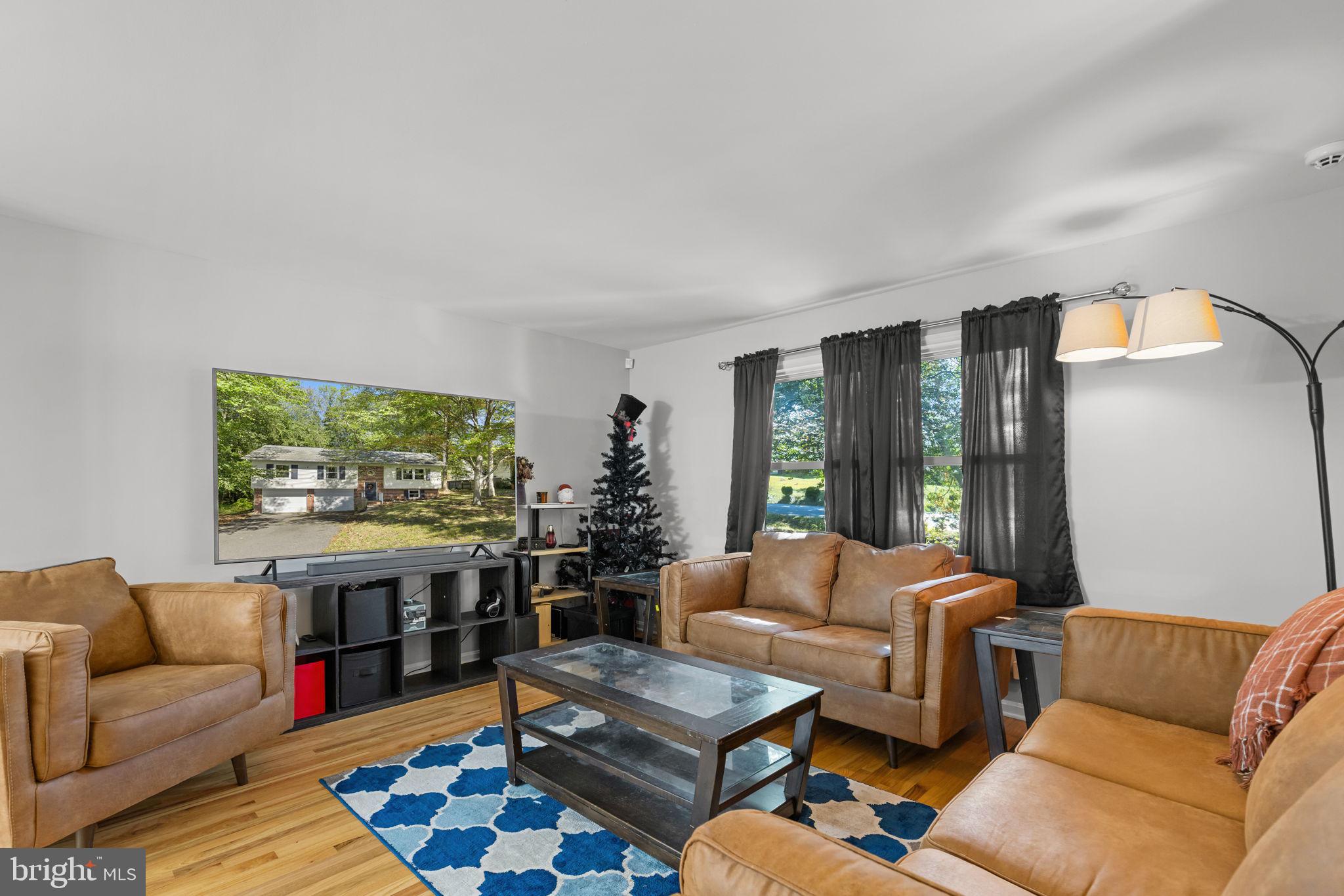 1703 SHERWOOD