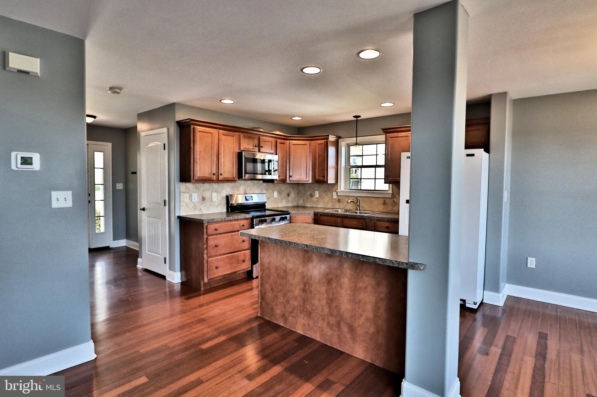 EAGLEVIEW ESTATES - Residential