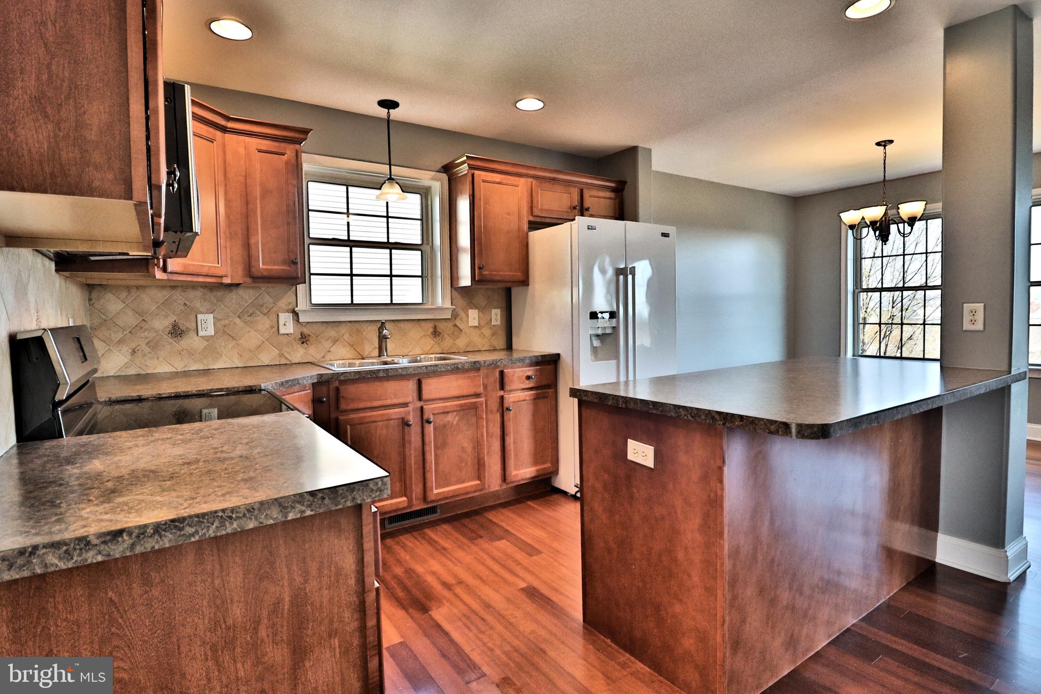 EAGLEVIEW ESTATES - Residential