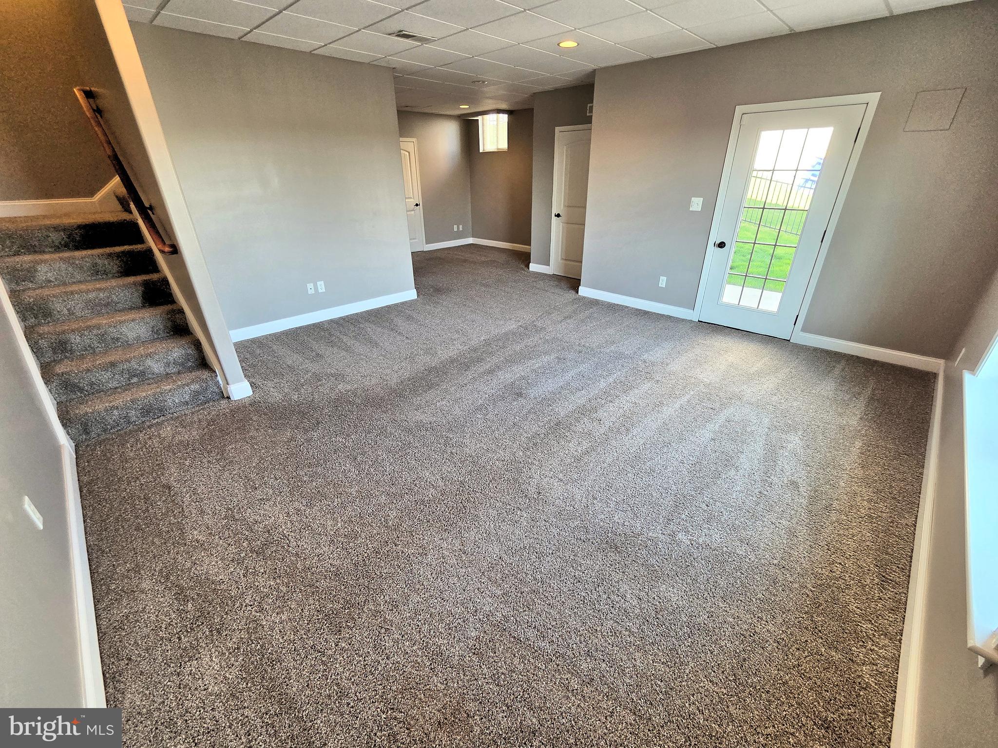 EAGLEVIEW ESTATES - Residential