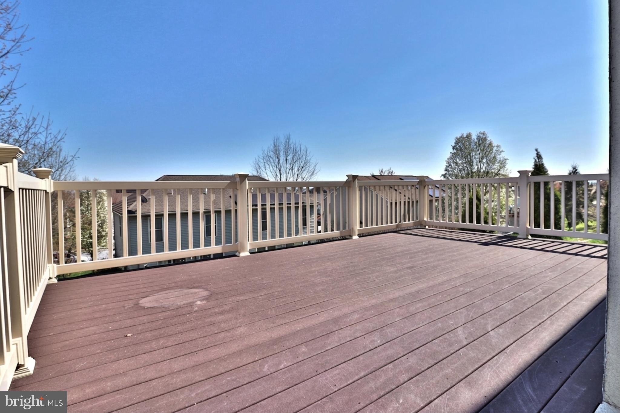 EAGLEVIEW ESTATES - Residential