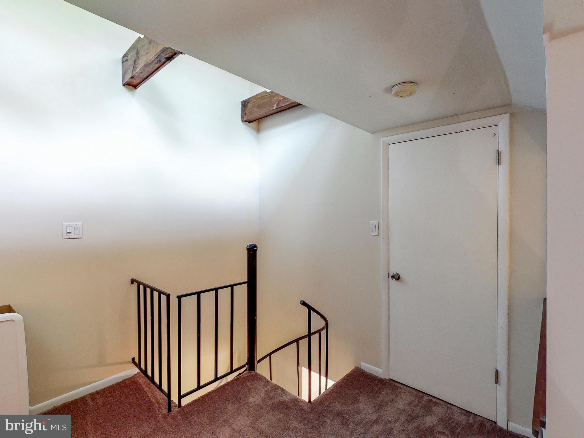 MOUNT WASHINGTON - Residential