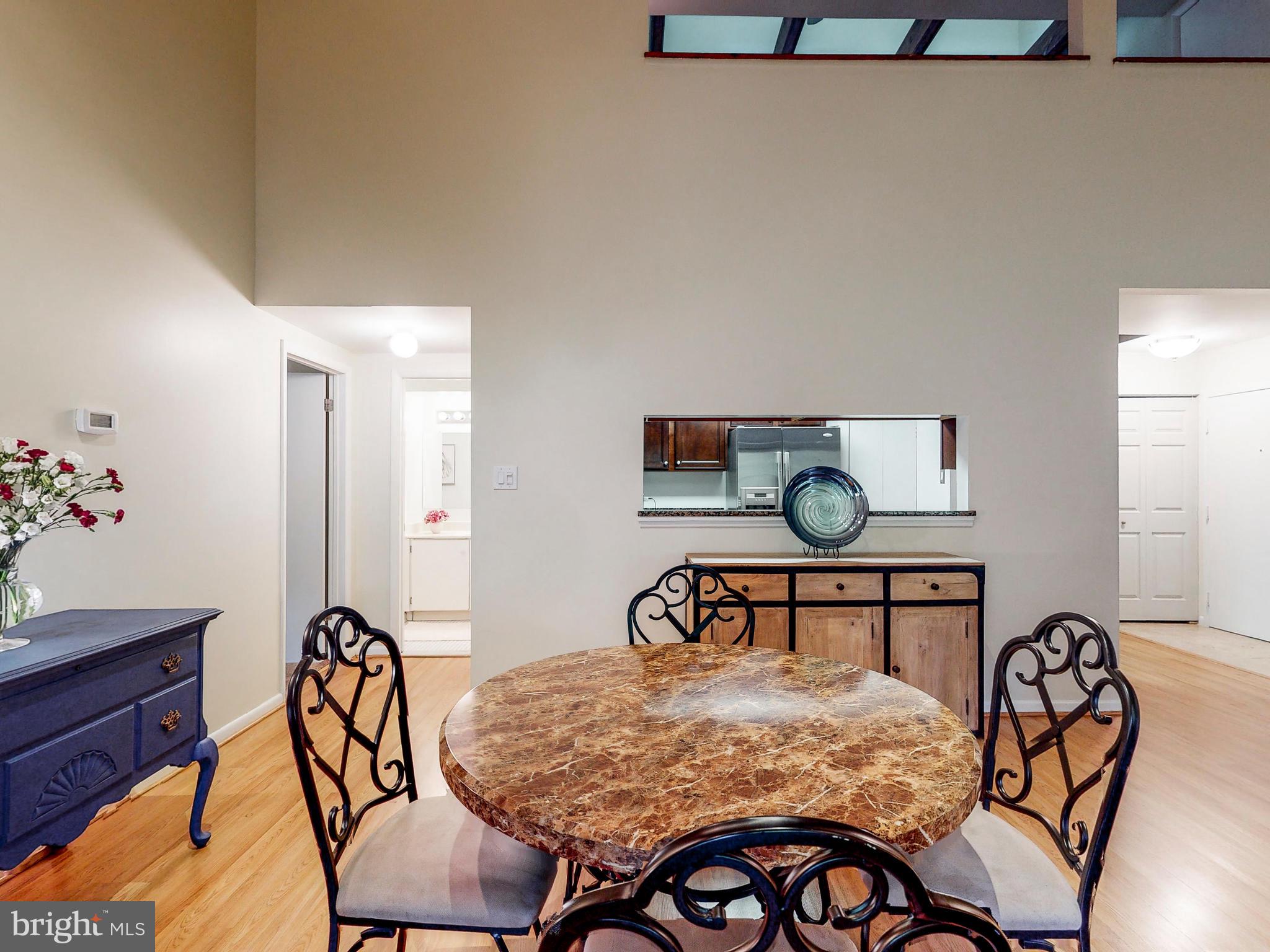 MOUNT WASHINGTON - Residential