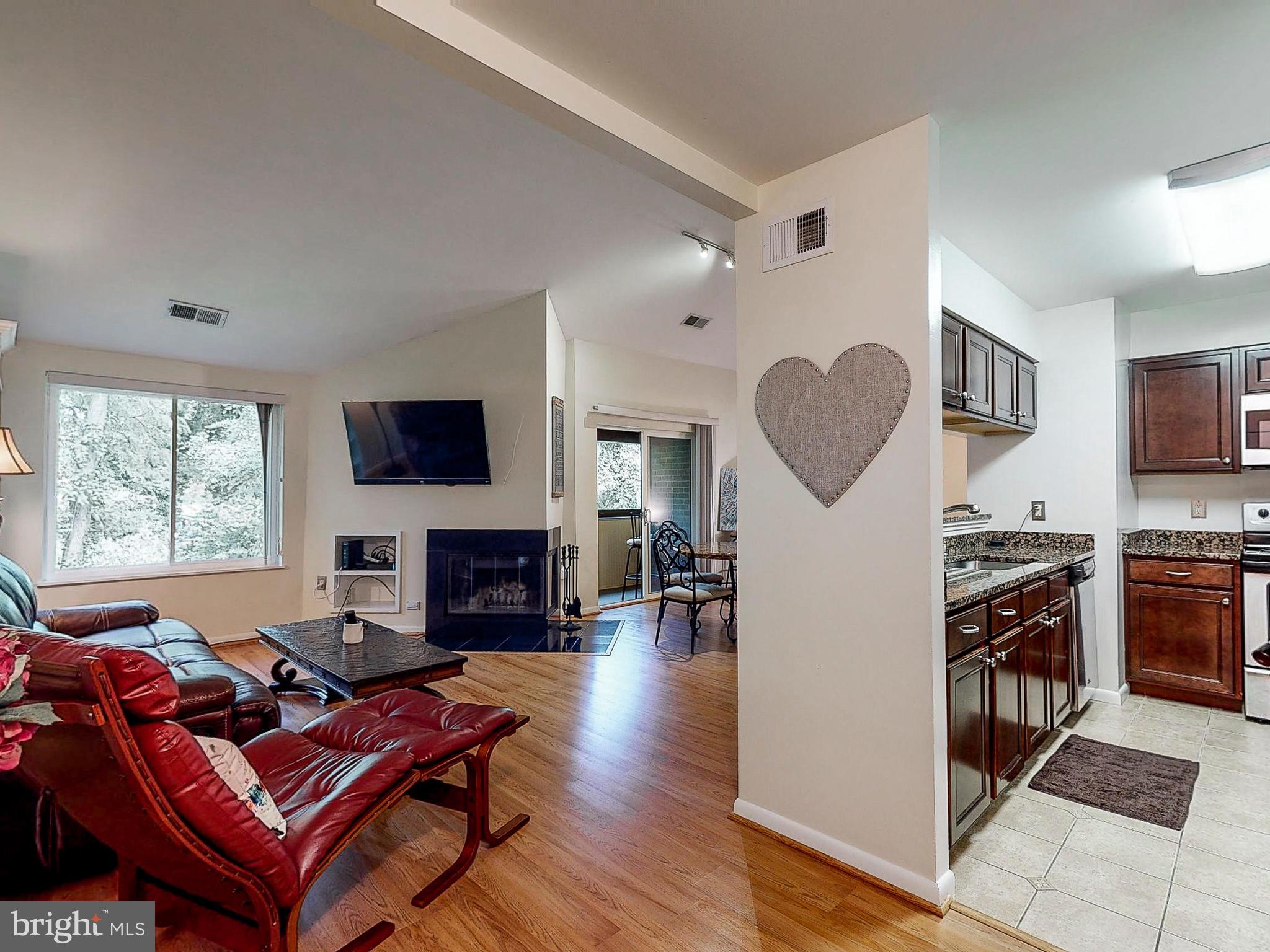 MOUNT WASHINGTON - Residential