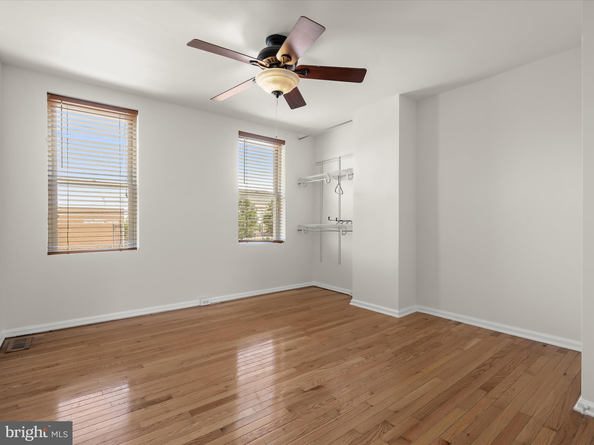 RIVERSIDE PARK - Residential