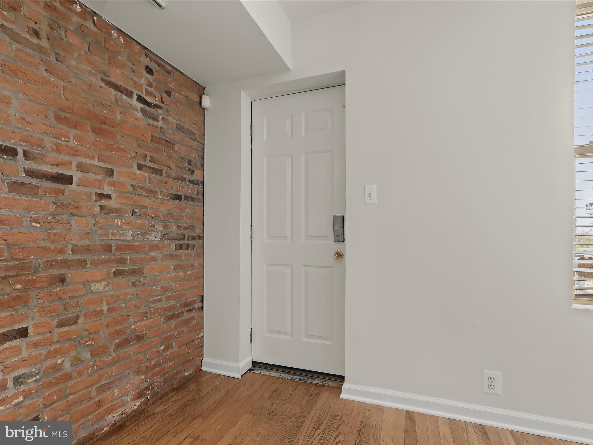 RIVERSIDE PARK - Residential