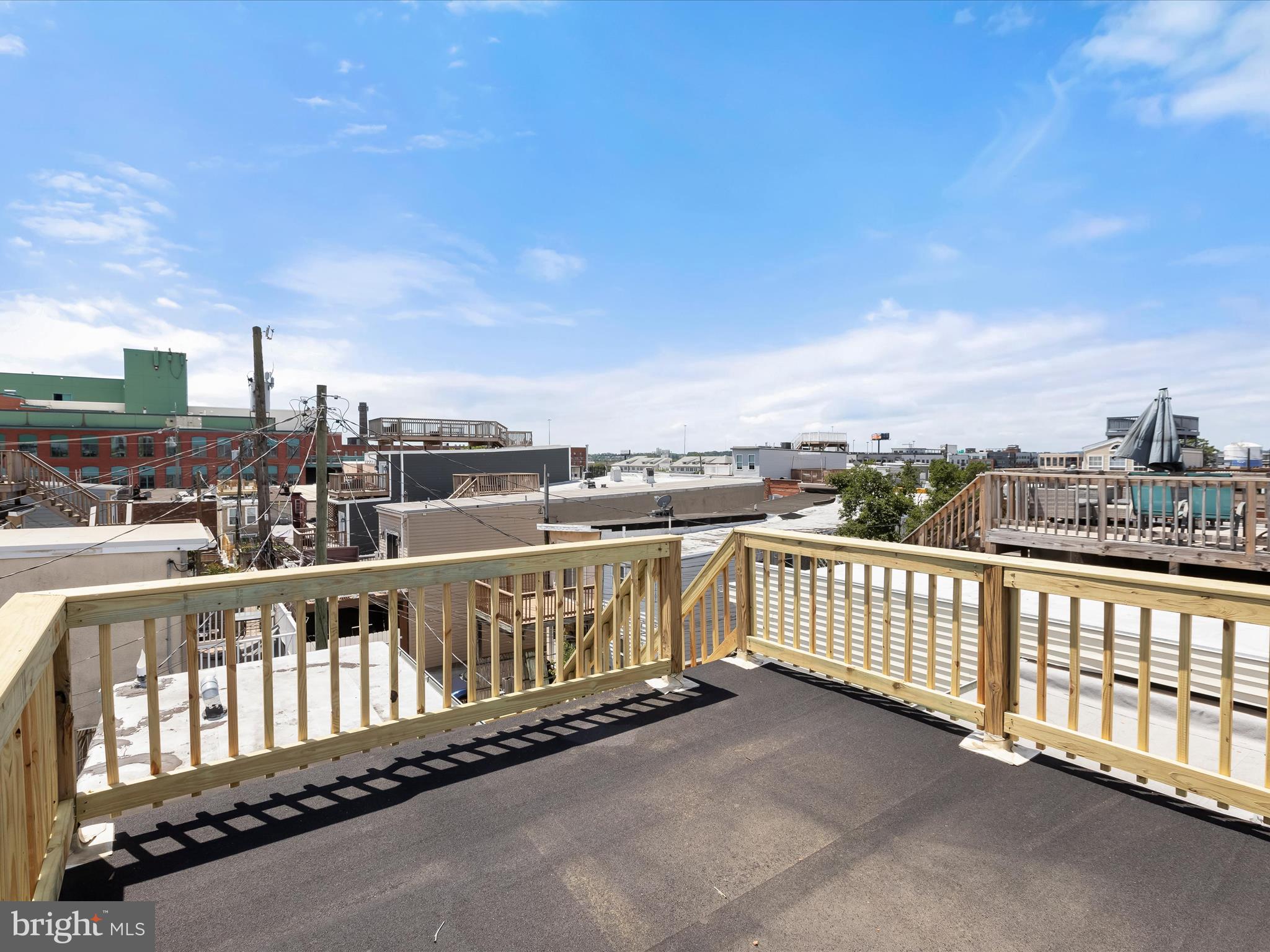 RIVERSIDE PARK - Residential