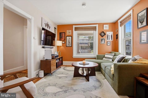 Townhouse For Sale - 312 W Walnut Street<br/> NORTH WALES, PA 19454