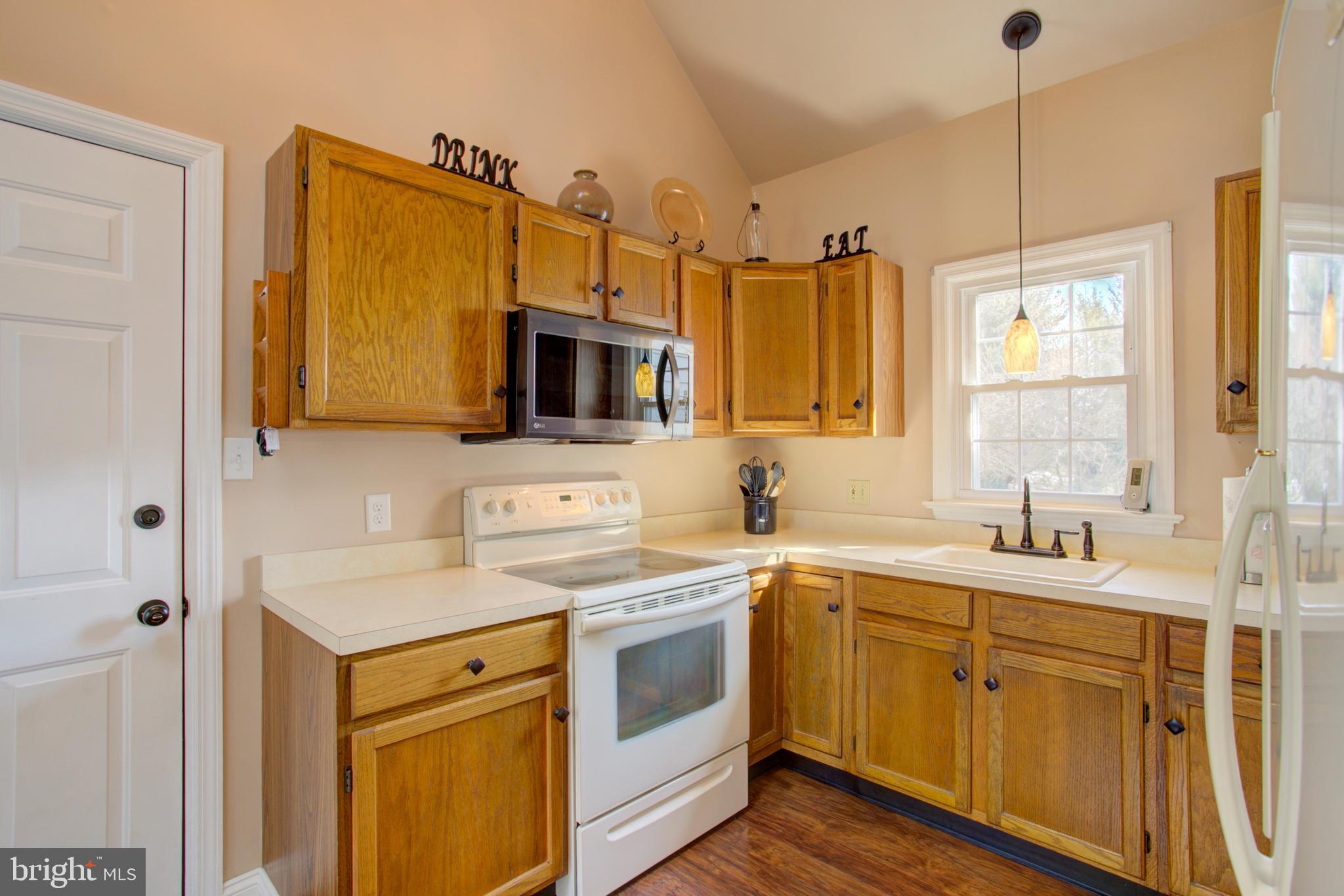 HEMPFIELD GREEN - Residential