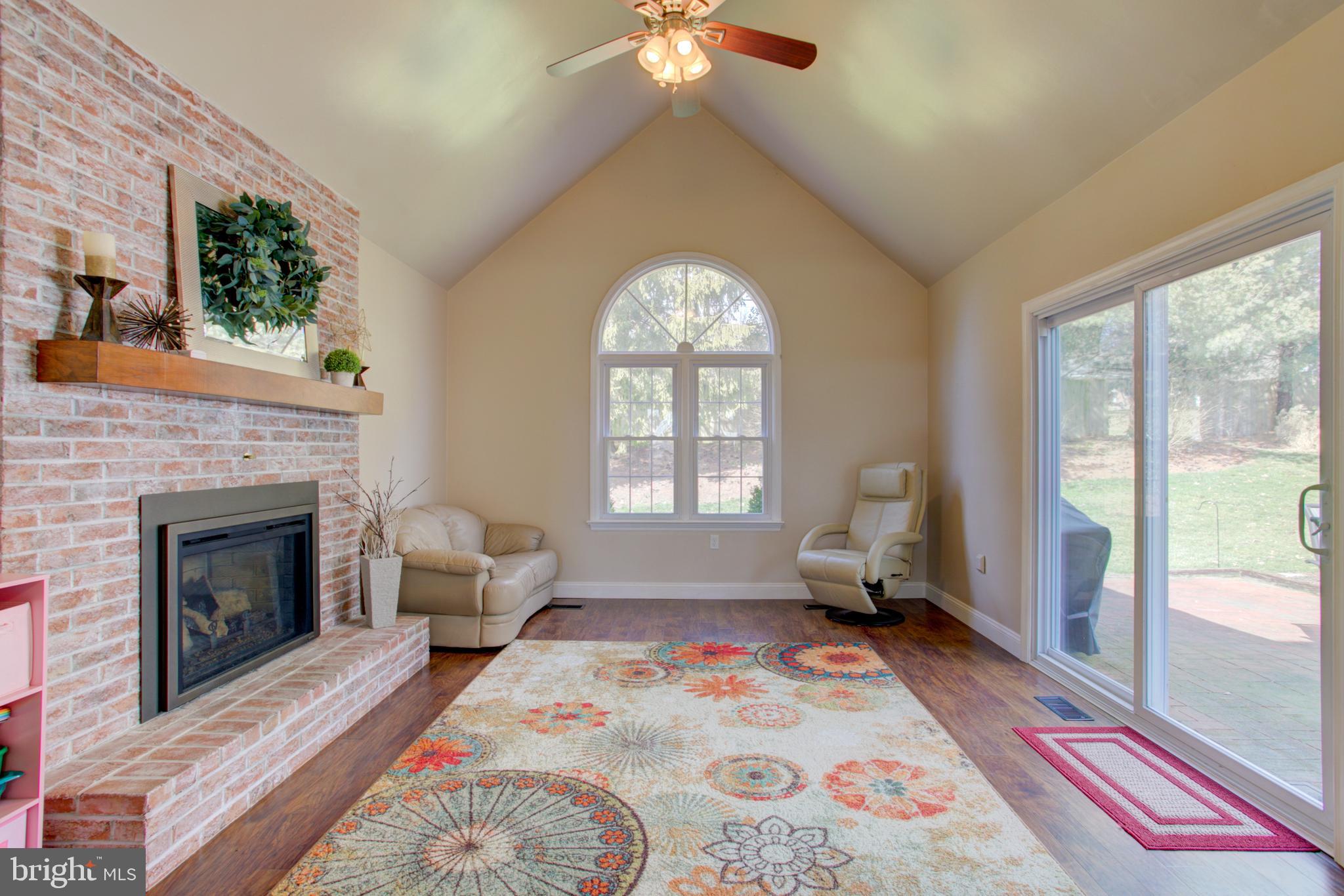 HEMPFIELD GREEN - Residential