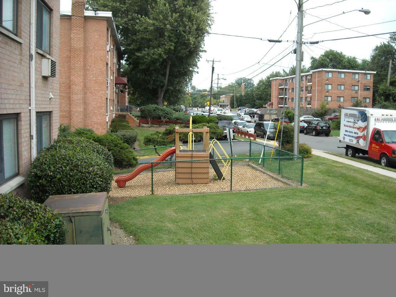 JAMES LEE - Residential