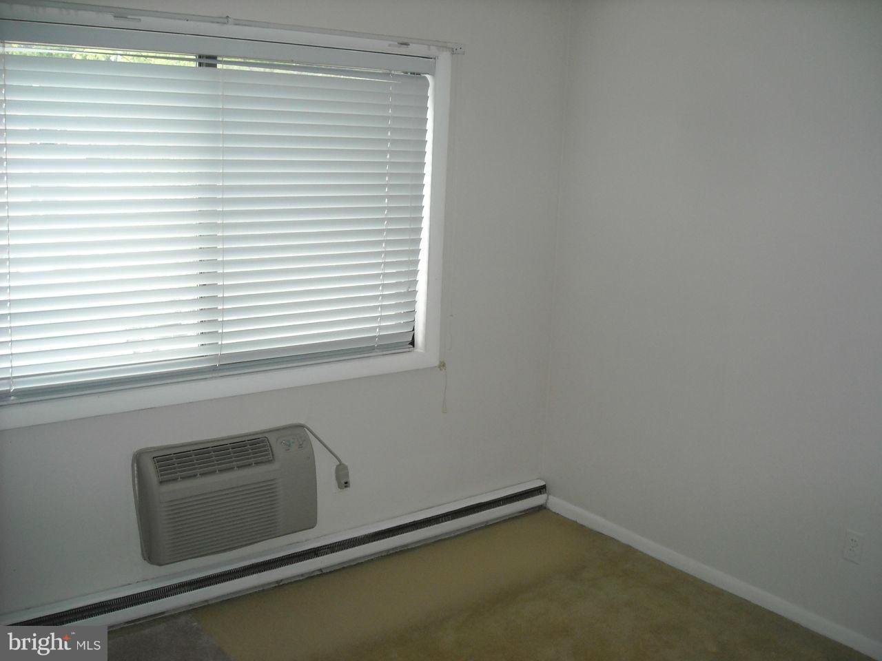 JAMES LEE - Residential