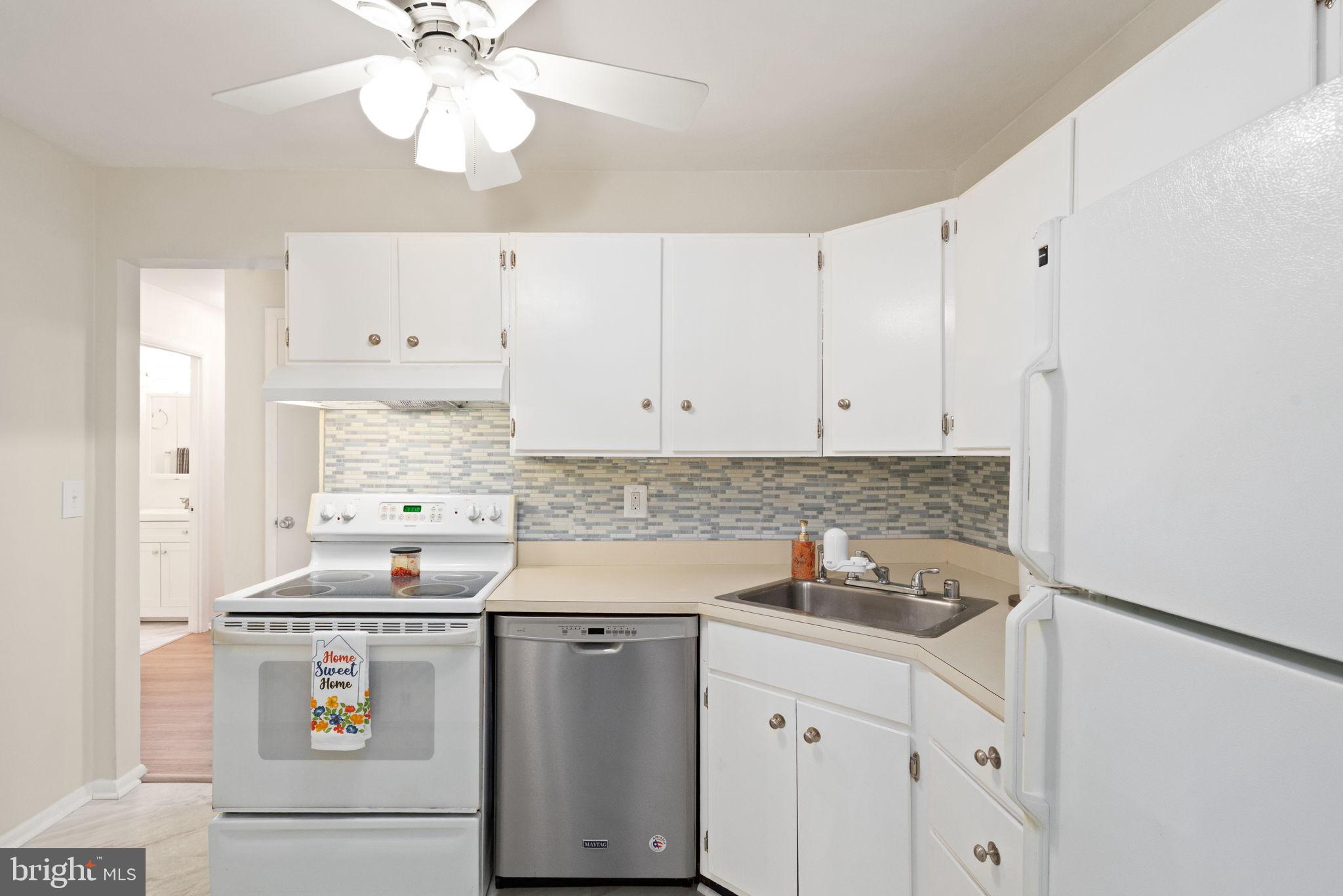 HICKORY HILLS CONDOMINIUMS - Residential