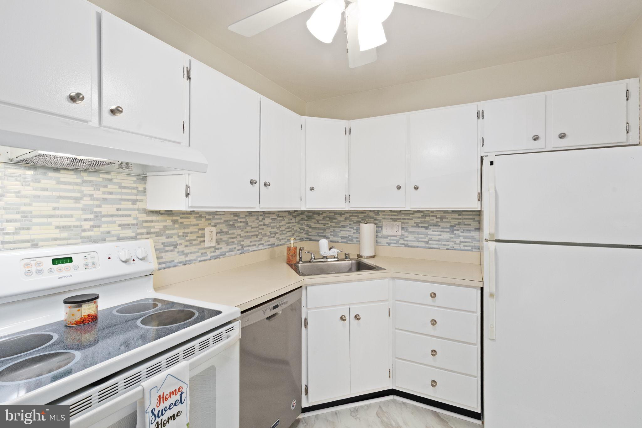 HICKORY HILLS CONDOMINIUMS - Residential