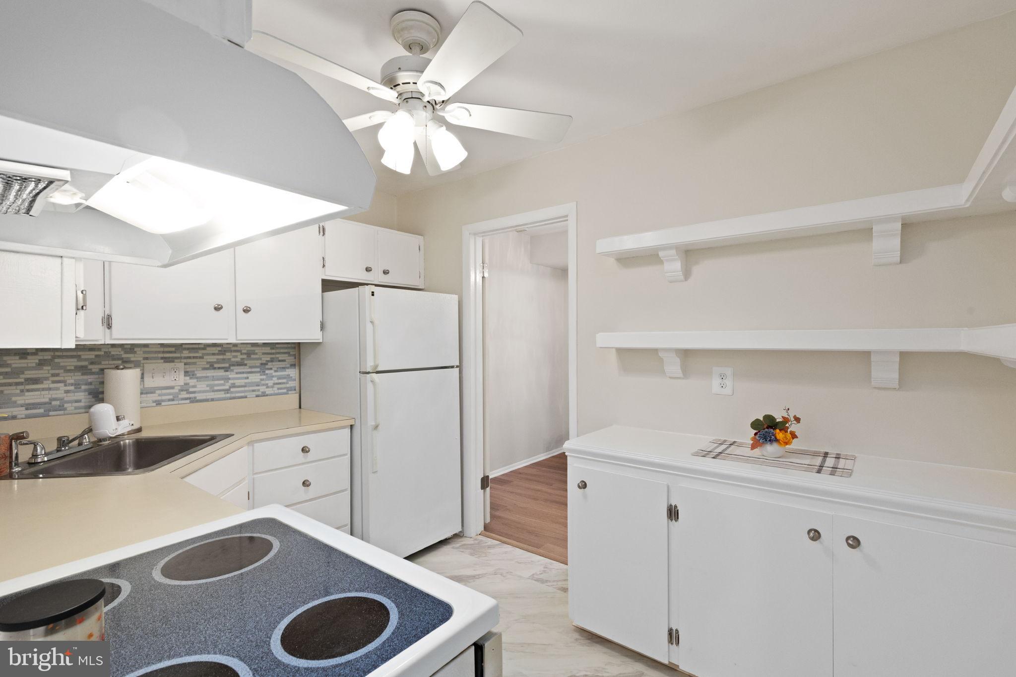 HICKORY HILLS CONDOMINIUMS - Residential