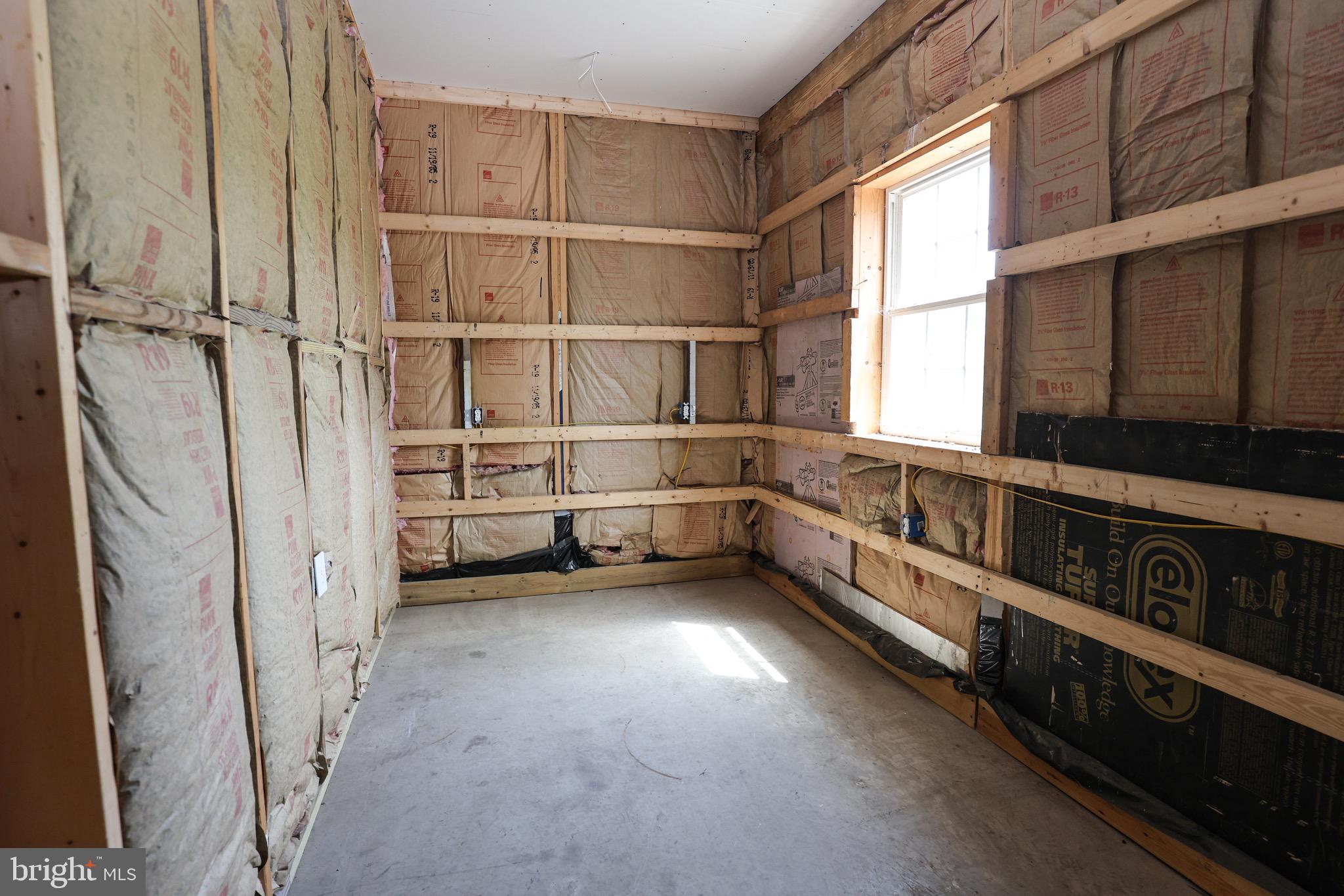 OUTWOOD - Residential