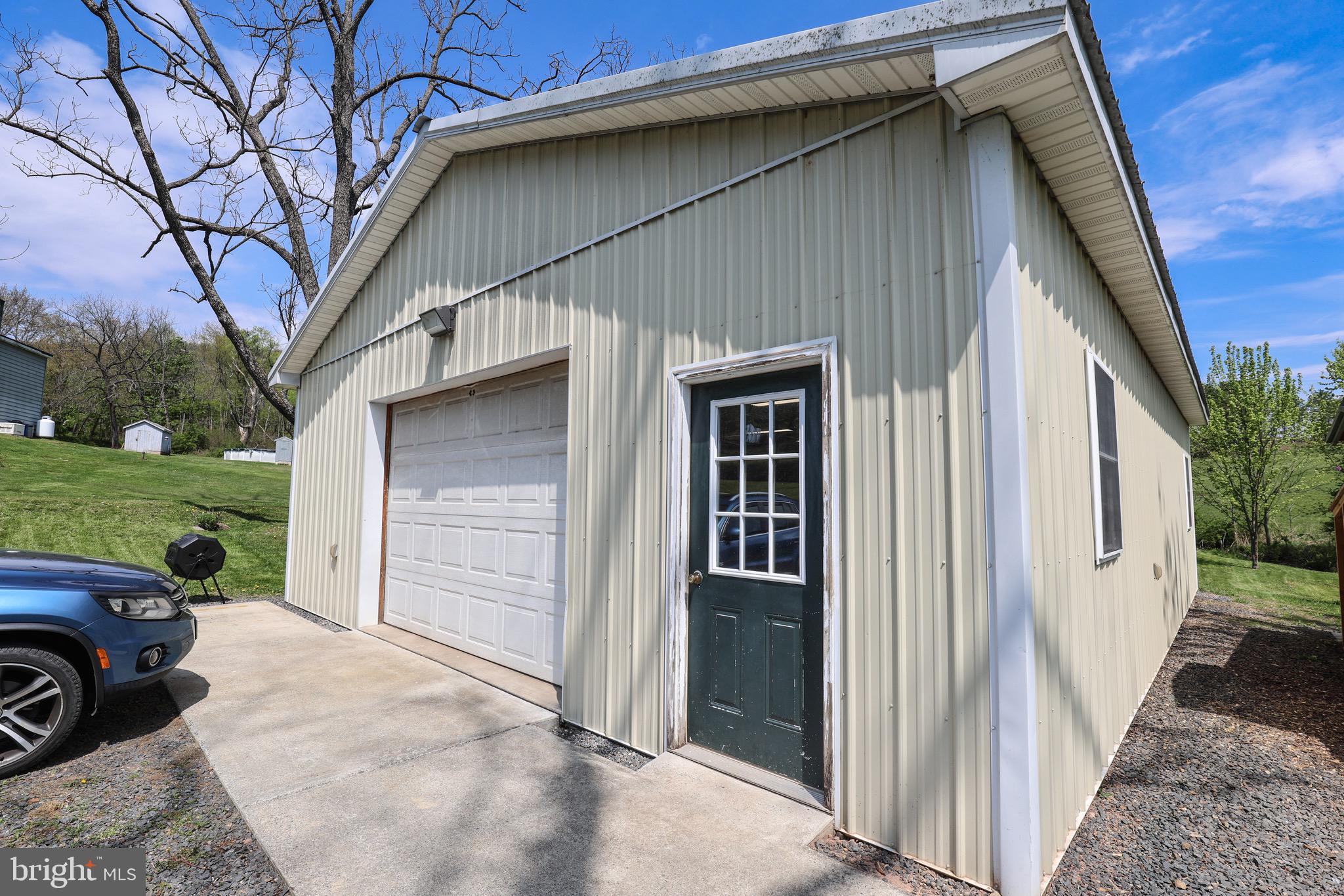 OUTWOOD - Residential