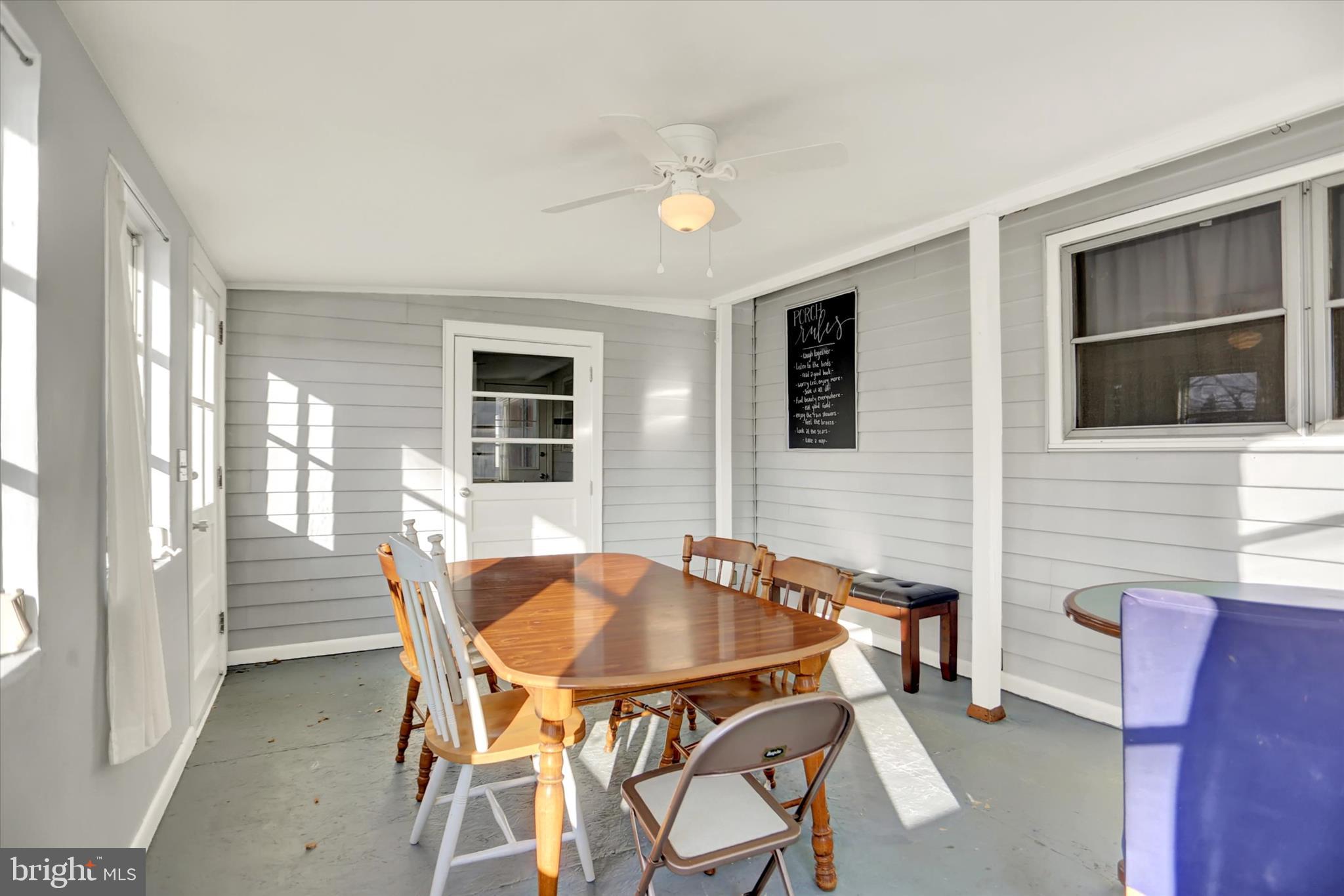 OAK HILLS - Residential