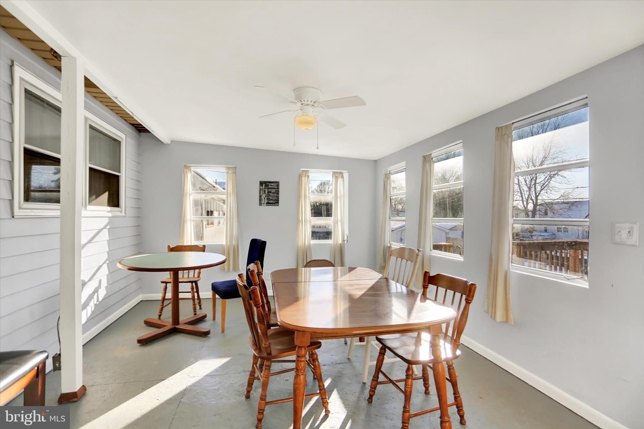 OAK HILLS - Residential