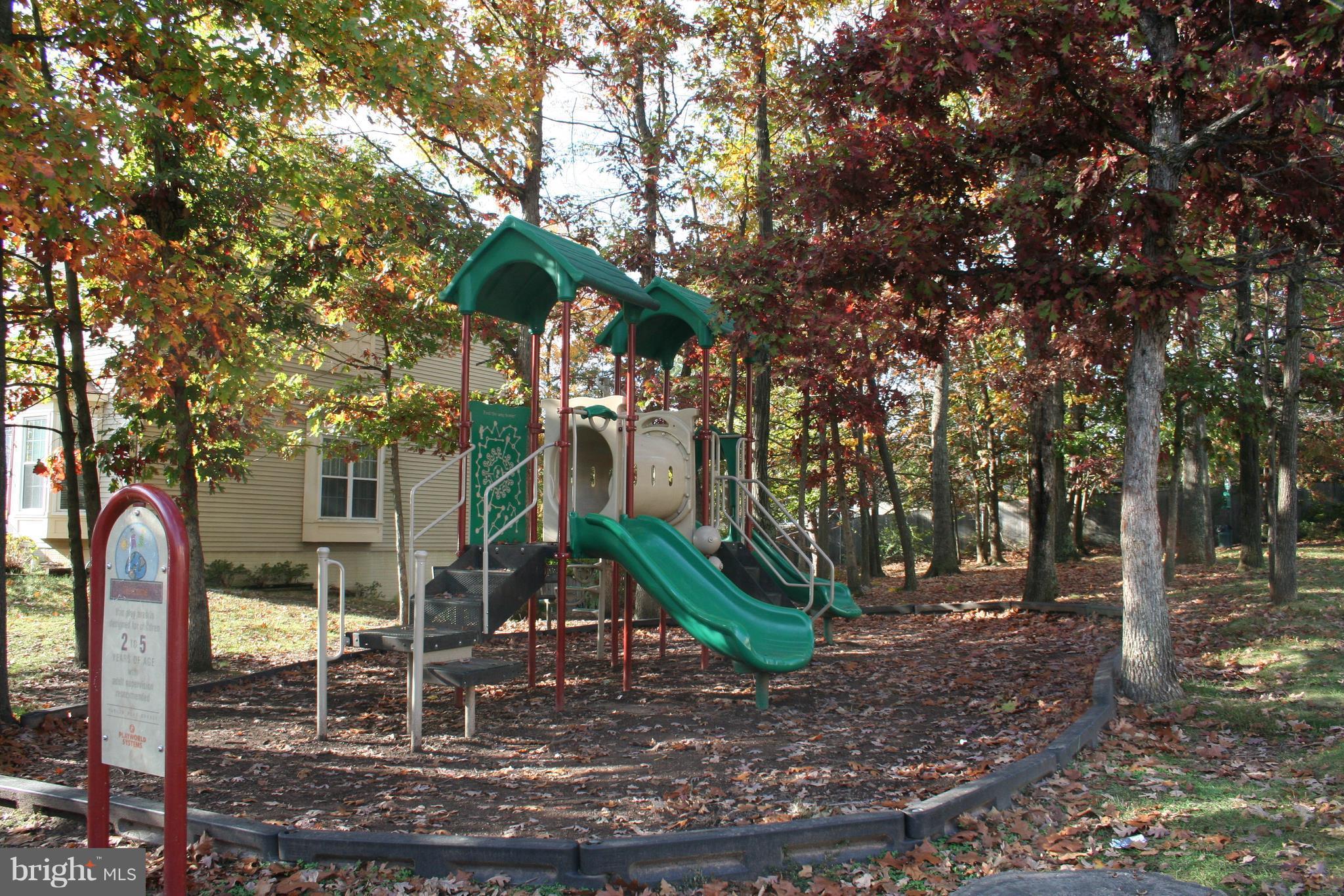 PARADISE - Residential Lease