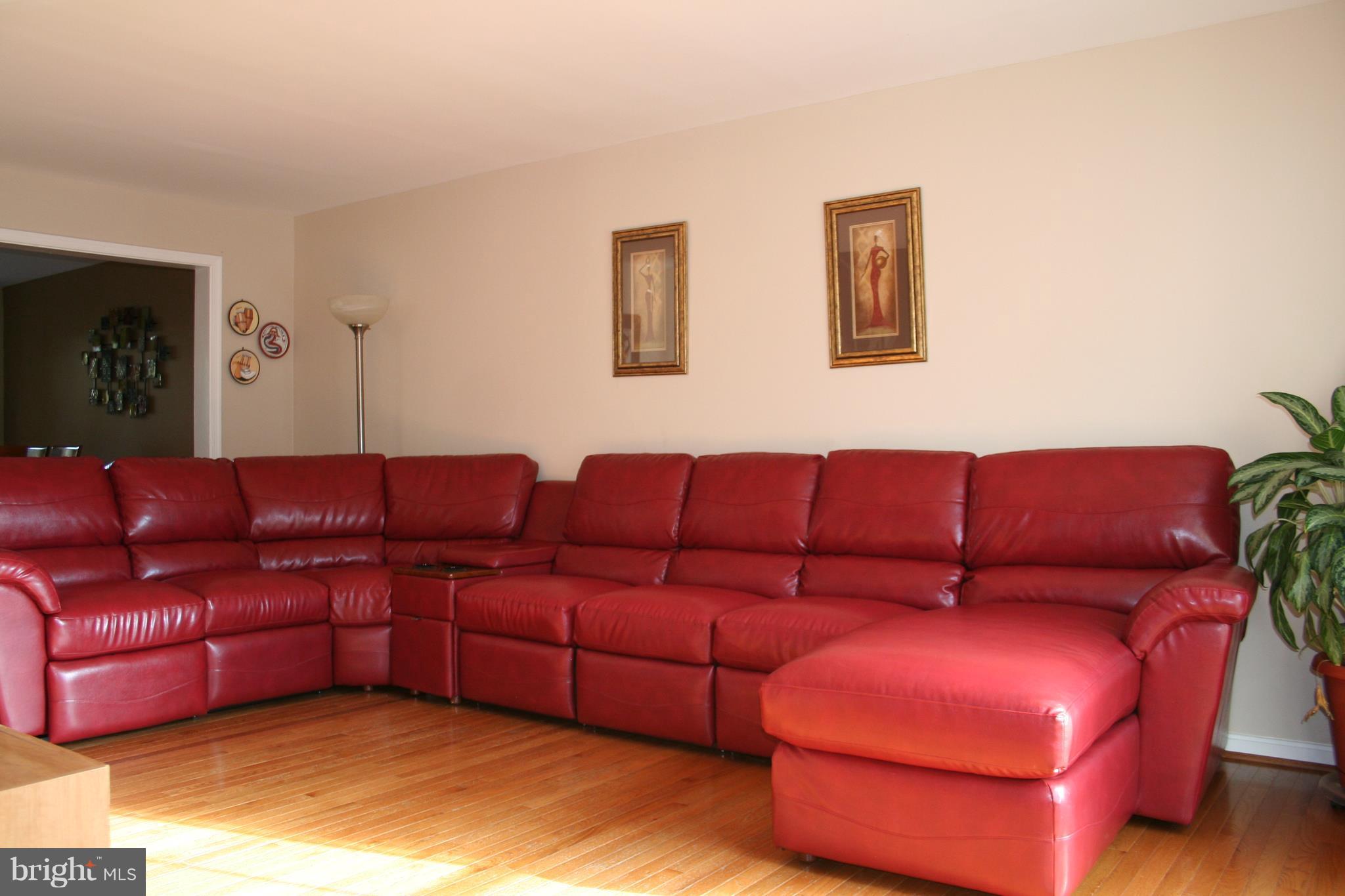 PARADISE - Residential Lease