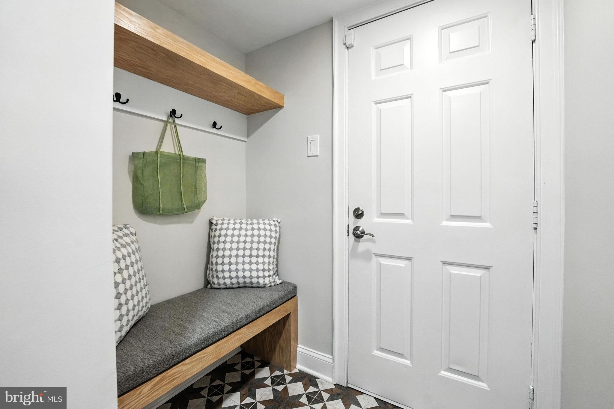 LANGLEY OAKS - Residential