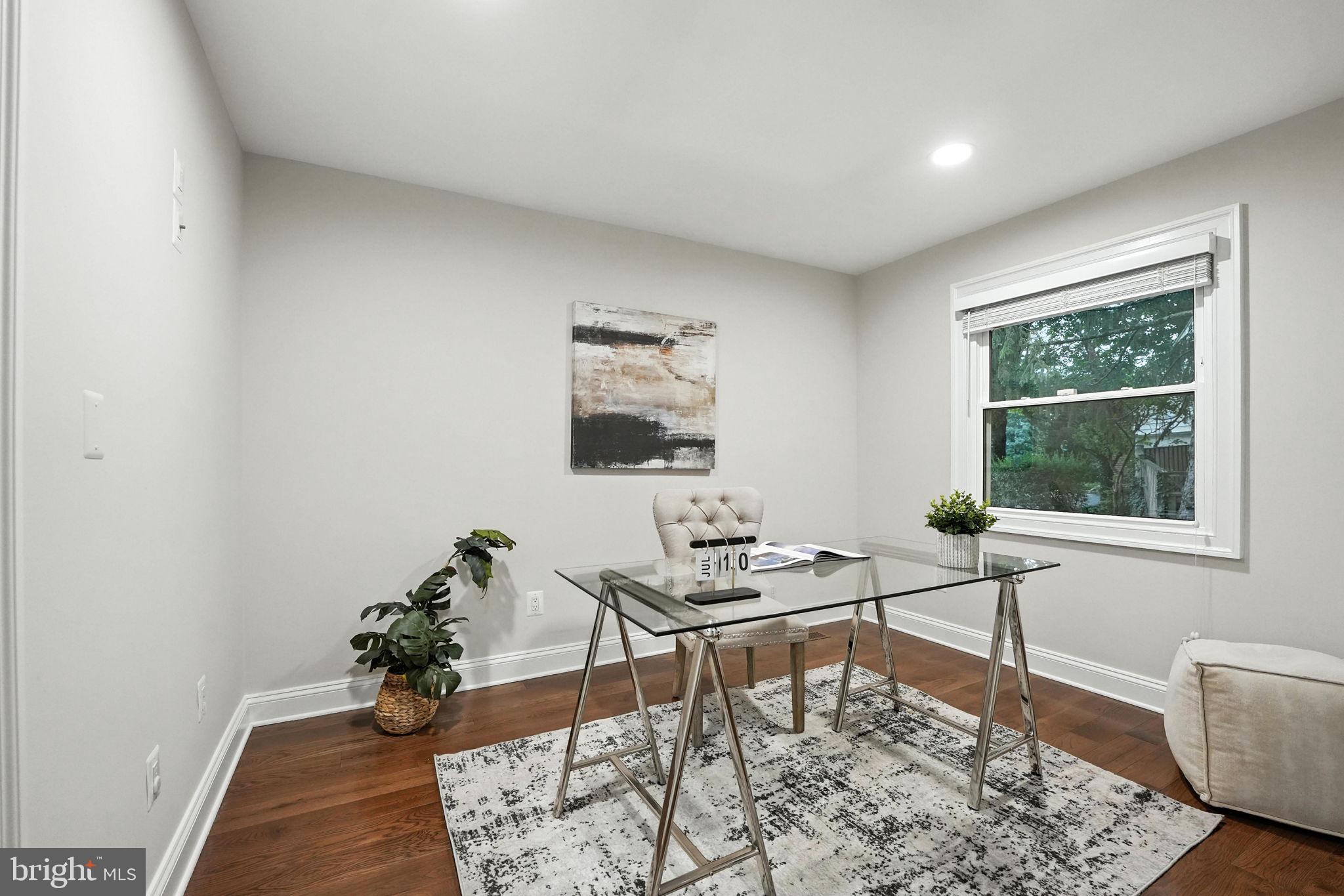 LANGLEY OAKS - Residential