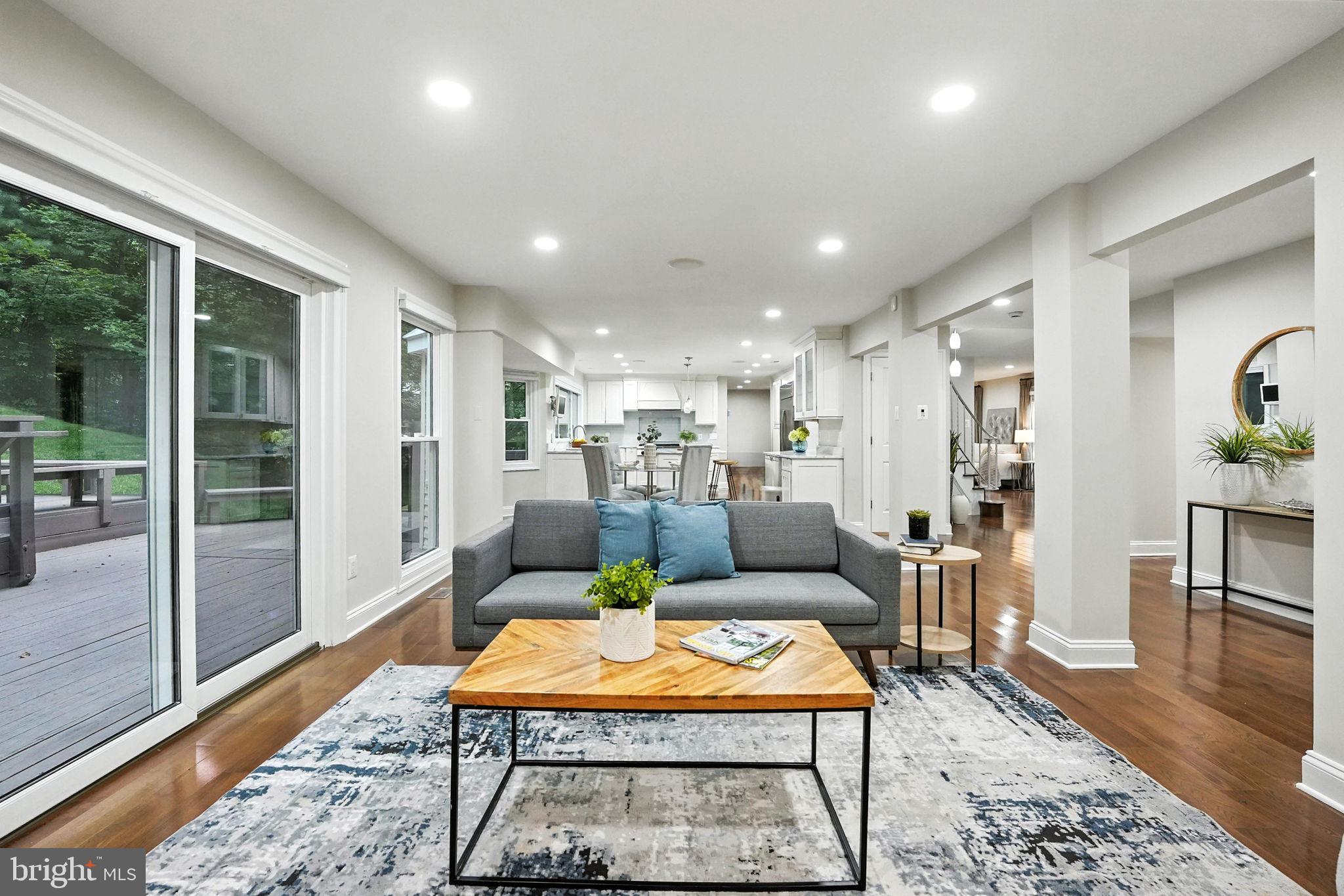 LANGLEY OAKS - Residential